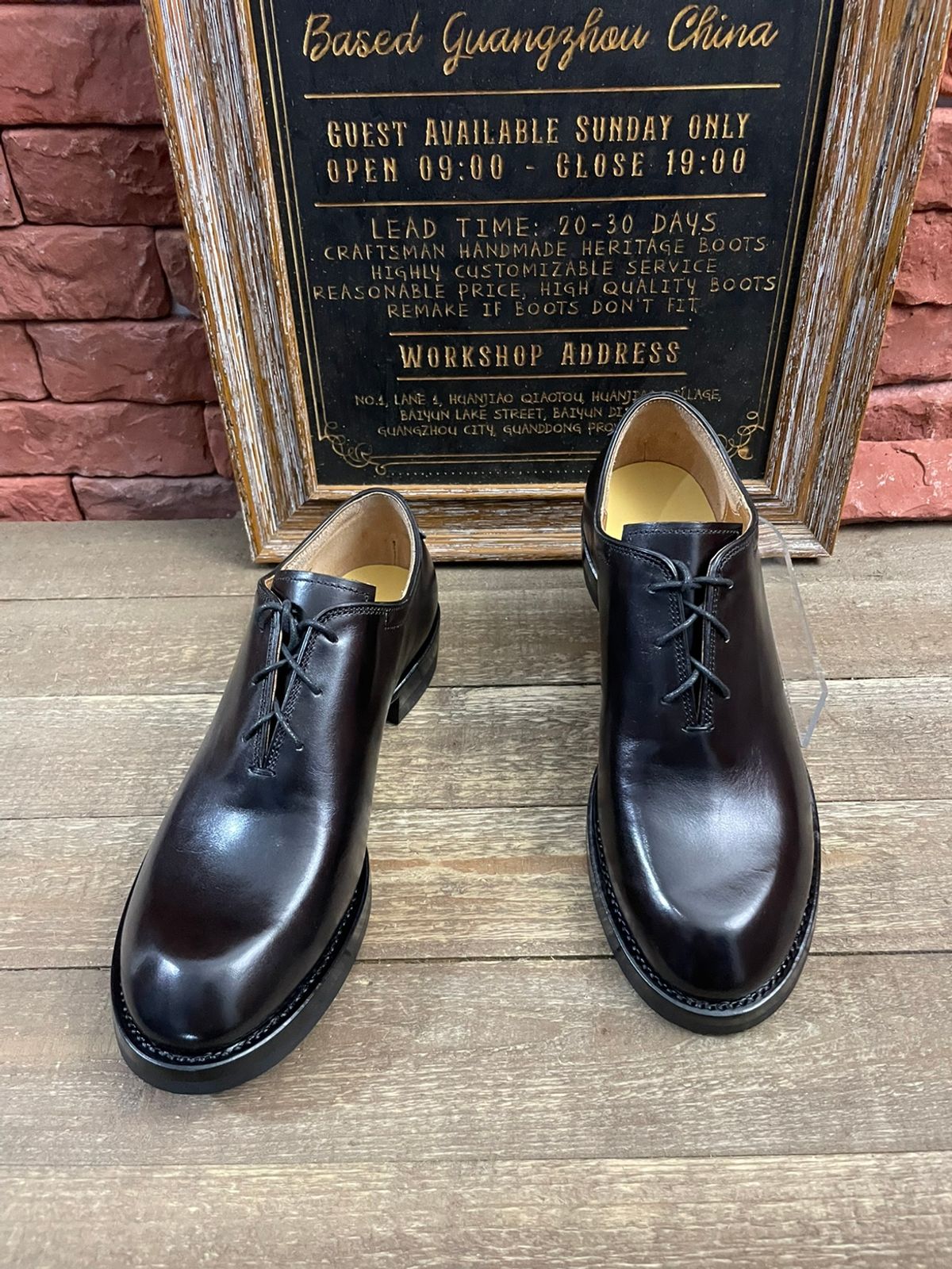 Photo by User1 on July 31, 2024 of the Master Zuo Custom Model in Hand-dyed Black Chrome Tan.