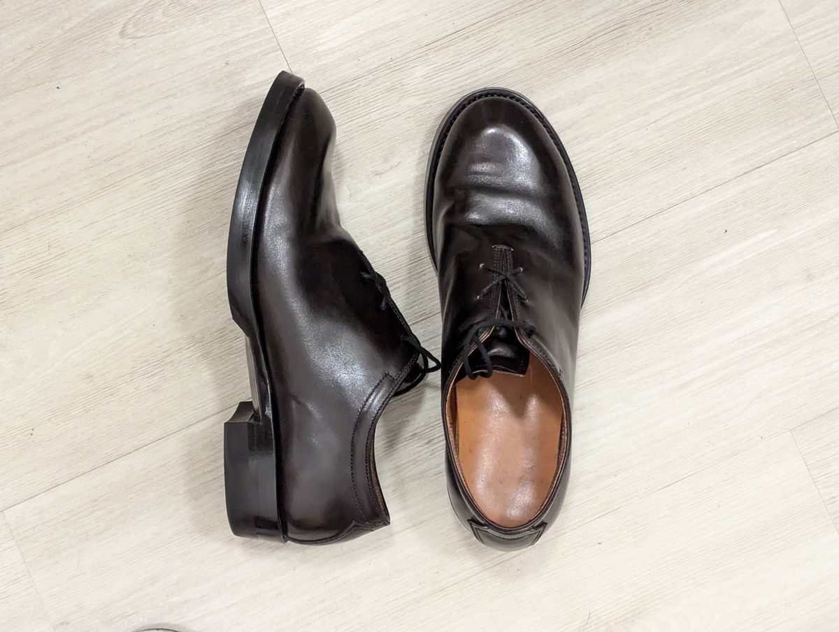 Photo by User1 on November 25, 2024 of the Master Zuo Custom Model in Hand-dyed Black Chrome Tan.