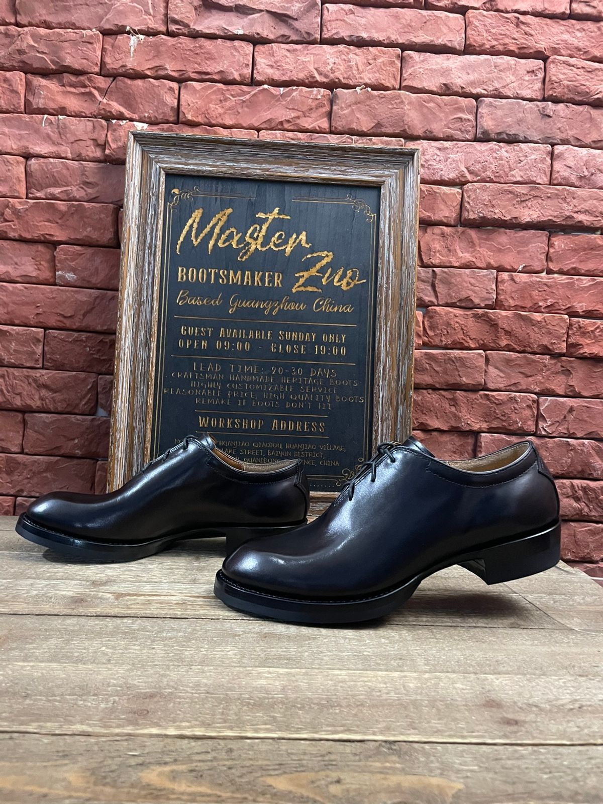 Photo by User1 on July 31, 2024 of the Master Zuo Custom Model in Hand-dyed Black Chrome Tan.