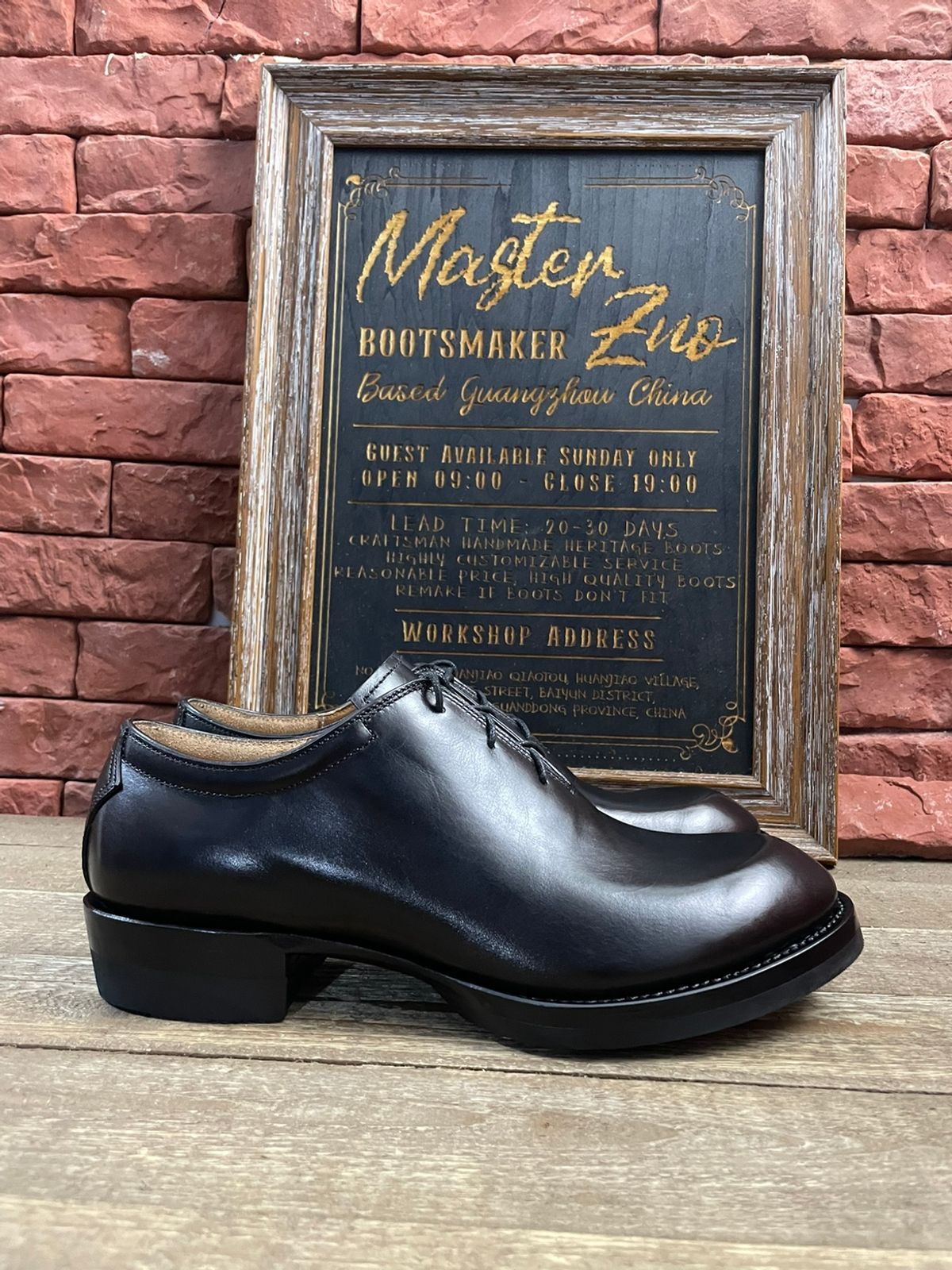 Photo by User1 on July 31, 2024 of the Master Zuo Custom Model in Hand-dyed Black Chrome Tan.