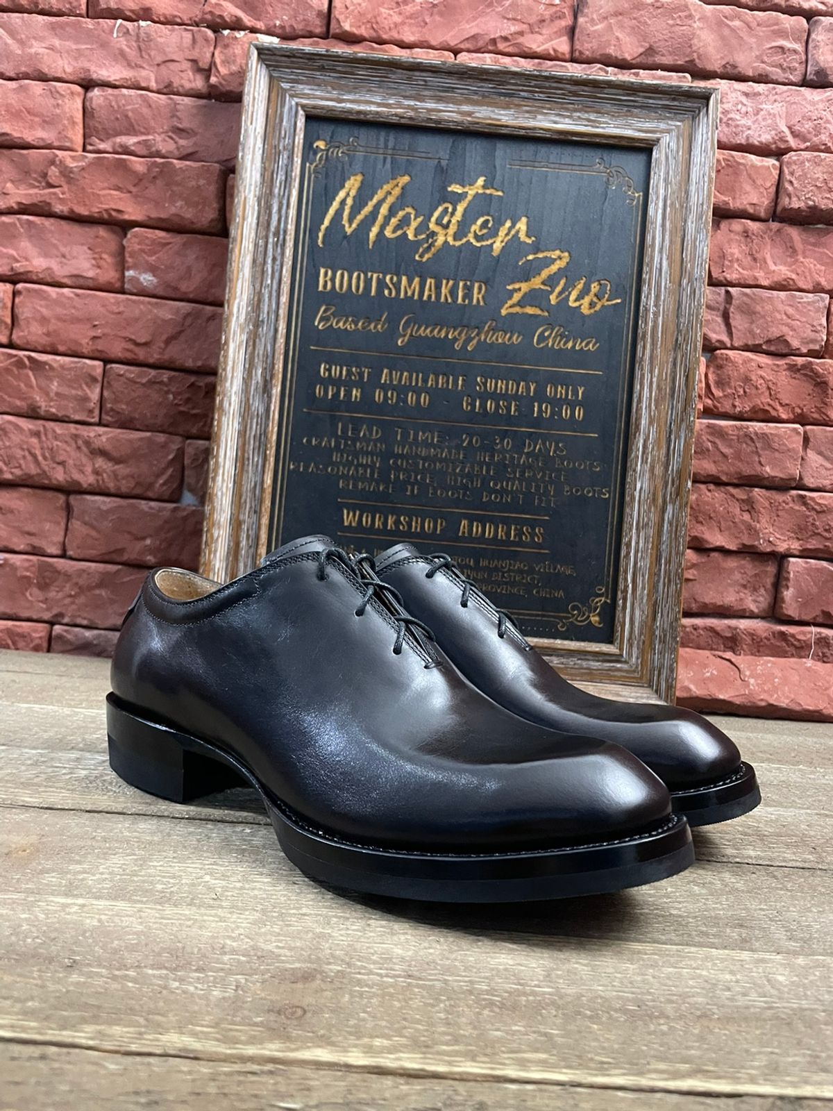 Photo by User1 on July 31, 2024 of the Master Zuo Custom Model in Hand-dyed Black Chrome Tan.