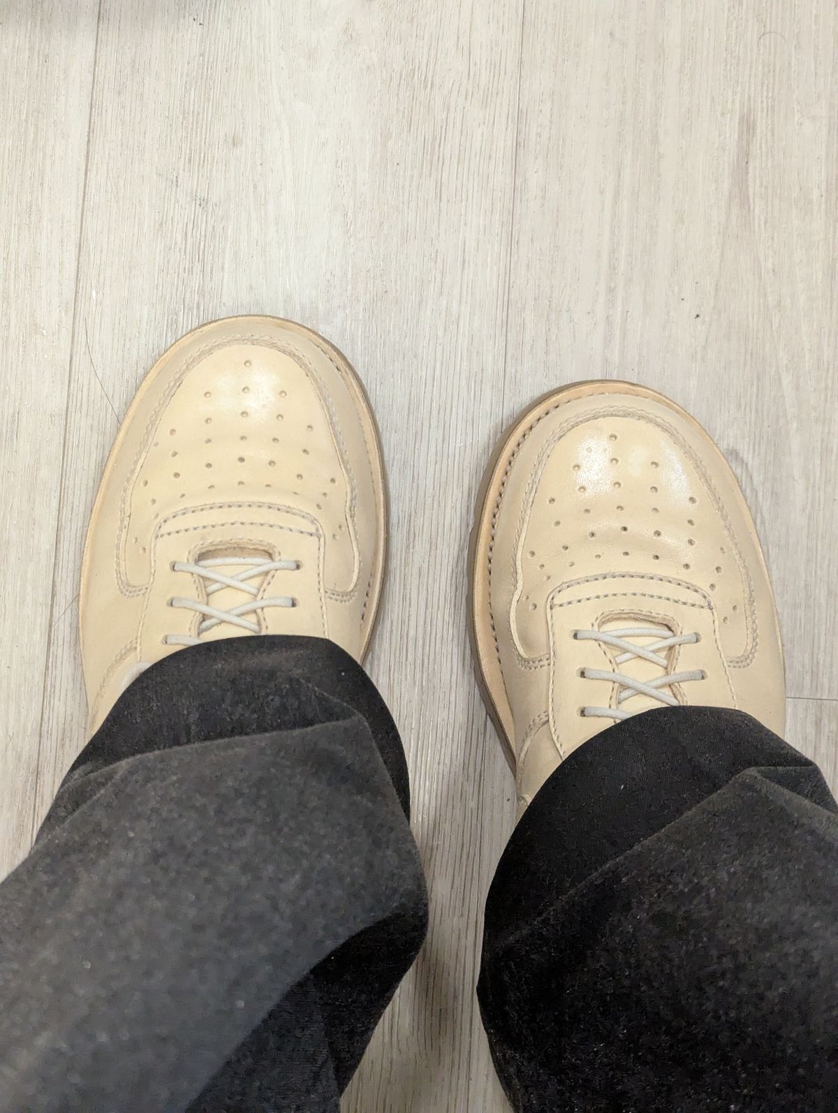 Photo by User1 on January 15, 2025 of the Master Zuo Custom Model in White Veg Tan.