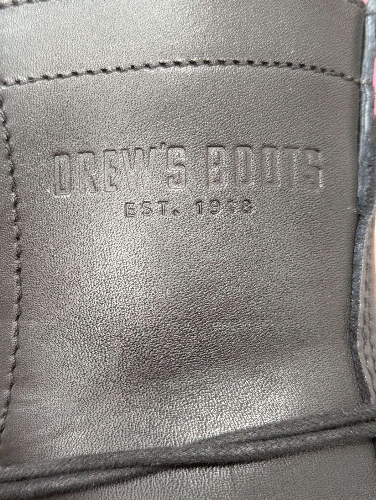 Photo by User1 on March 16, 2024 of the Drew's Boots 8-Inch Logger in Black Smooth & Black Roughout.