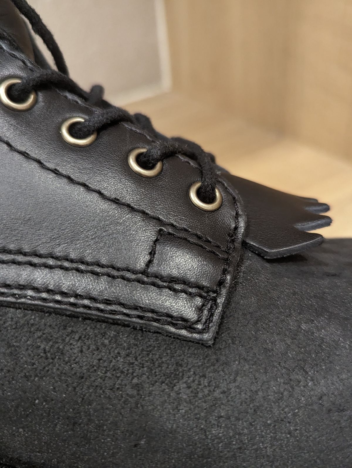 Photo by User1 on March 26, 2024 of the Drew's Boots 8-Inch Logger in Black Smooth & Black Roughout.