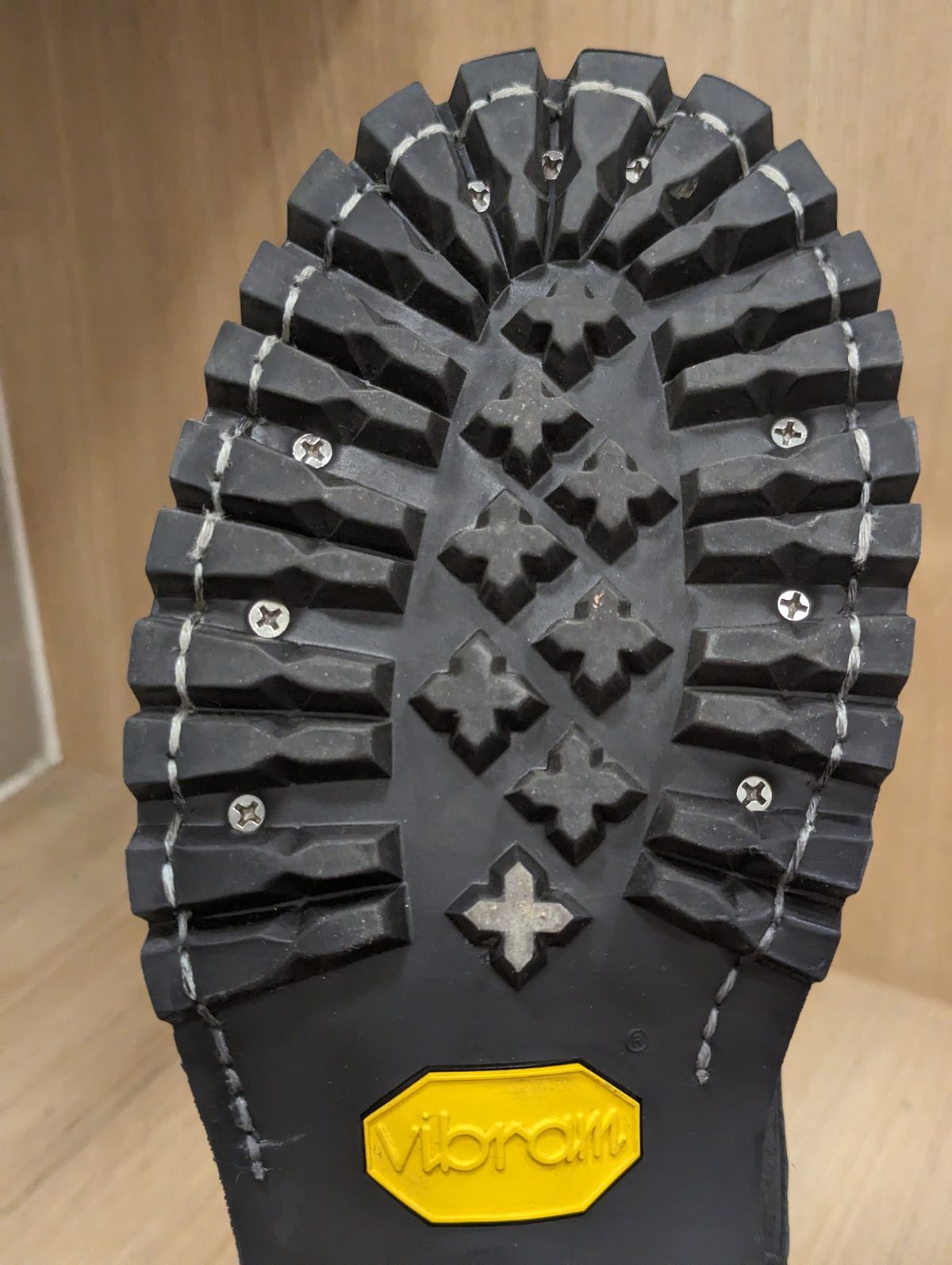 Photo by User1 on March 26, 2024 of the Drew's Boots 8-Inch Logger in Black Smooth & Black Roughout.