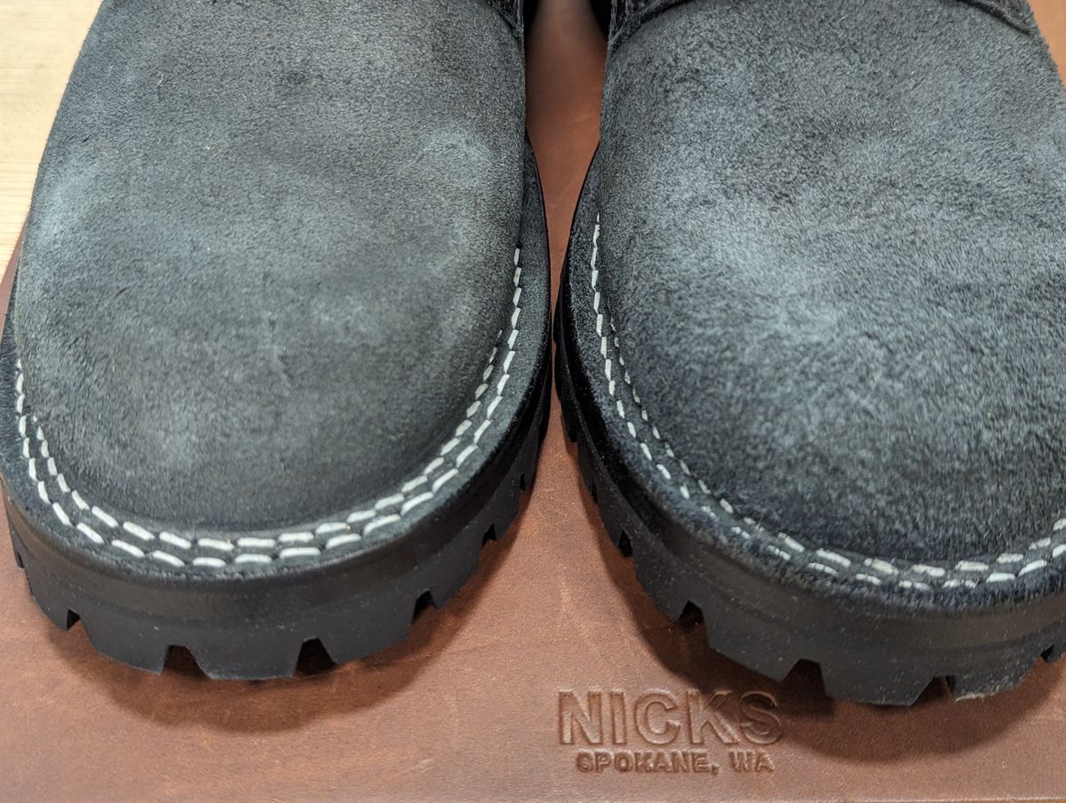Photo by User1 on March 13, 2024 of the Drew's Boots 8-Inch Logger in Black Smooth & Black Roughout.