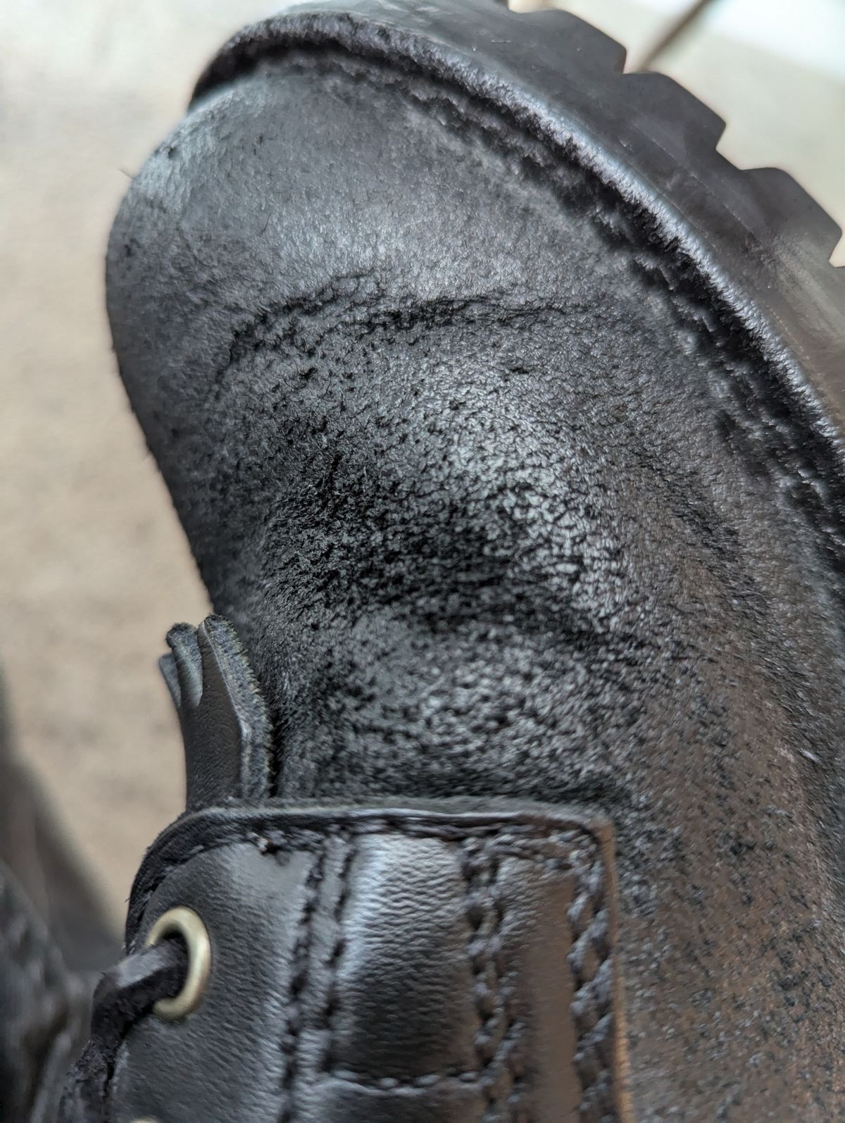 Photo by User1 on November 30, 2024 of the Drew's Boots 8-Inch Logger in Black Smooth & Black Roughout.