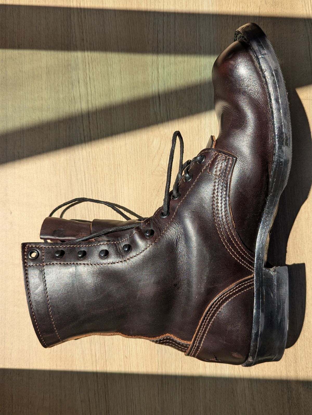 Photo by User1 on May 28, 2025 of the Nicks Custom Model in Wickett & Craig Walnut Double Stuffed.
