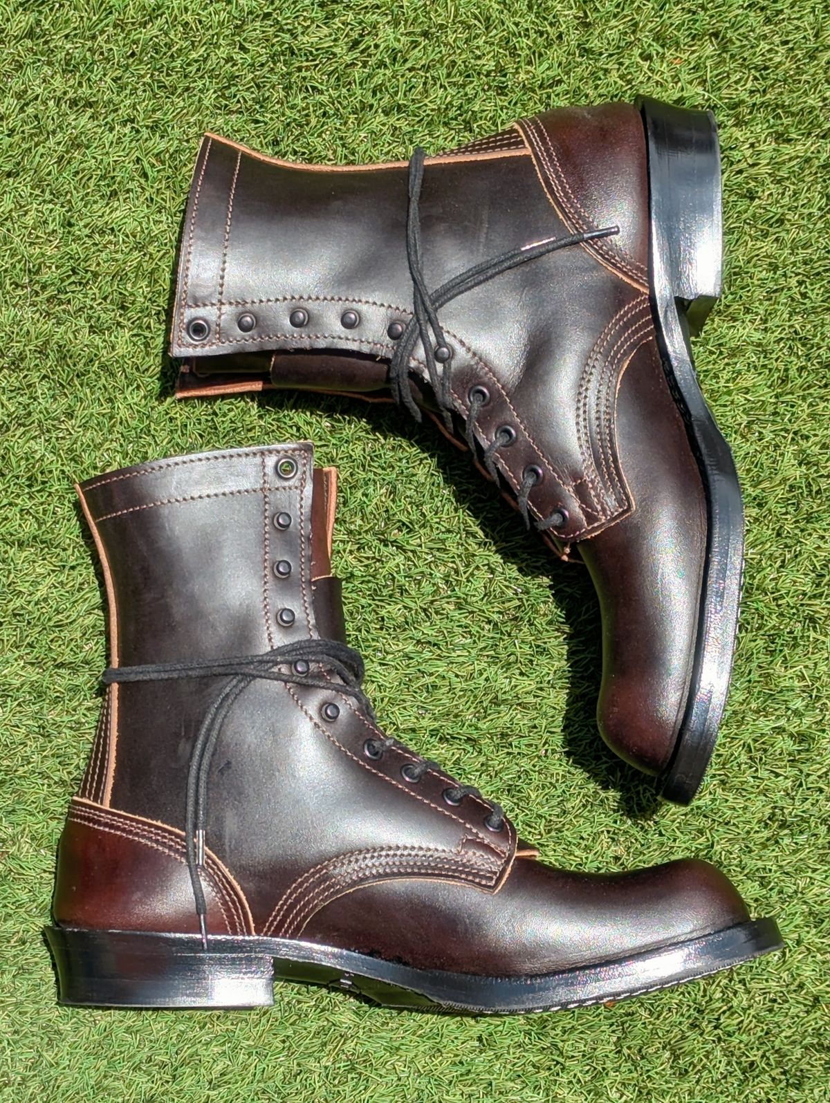 Photo by User1 on October 9, 2024 of the Nicks Custom Model in Wickett & Craig Walnut Double Stuffed.