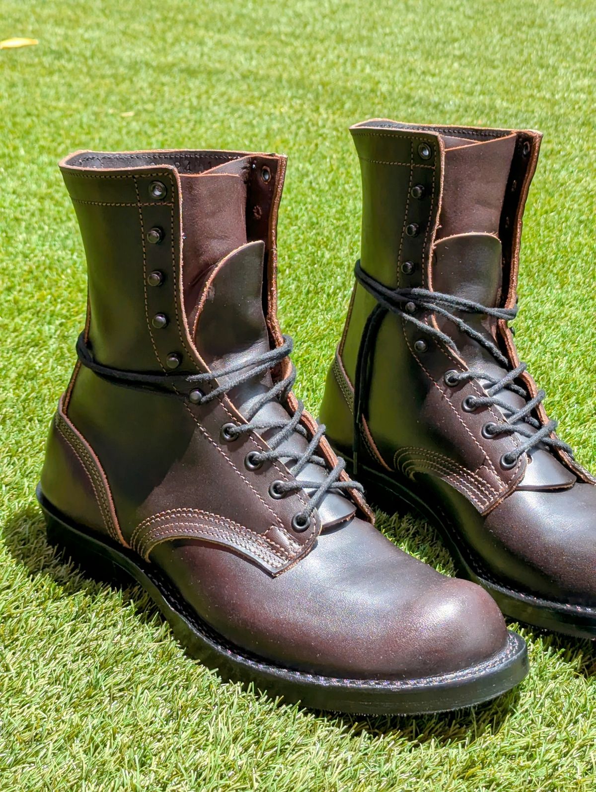 Photo by User1 on October 9, 2024 of the Nicks Custom Model in Wickett & Craig Walnut Double Stuffed.