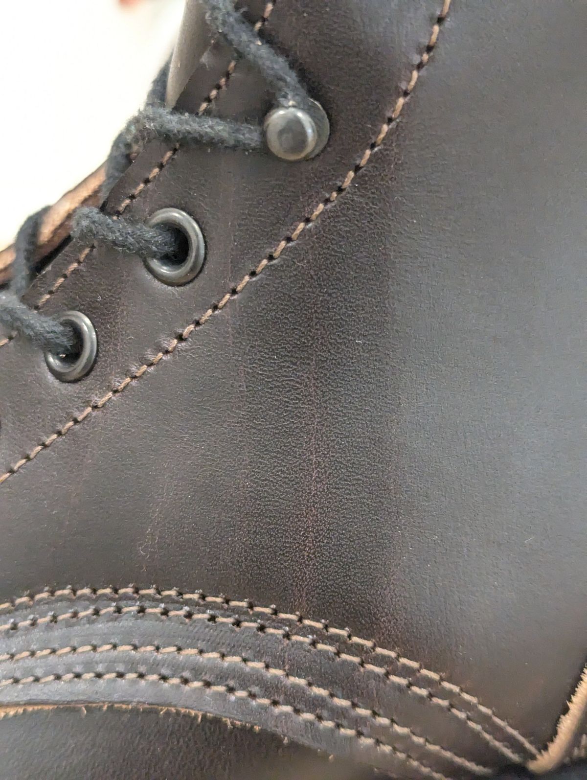 Photo by User1 on October 7, 2024 of the Nicks Custom Model in Wickett & Craig Walnut Double Stuffed.