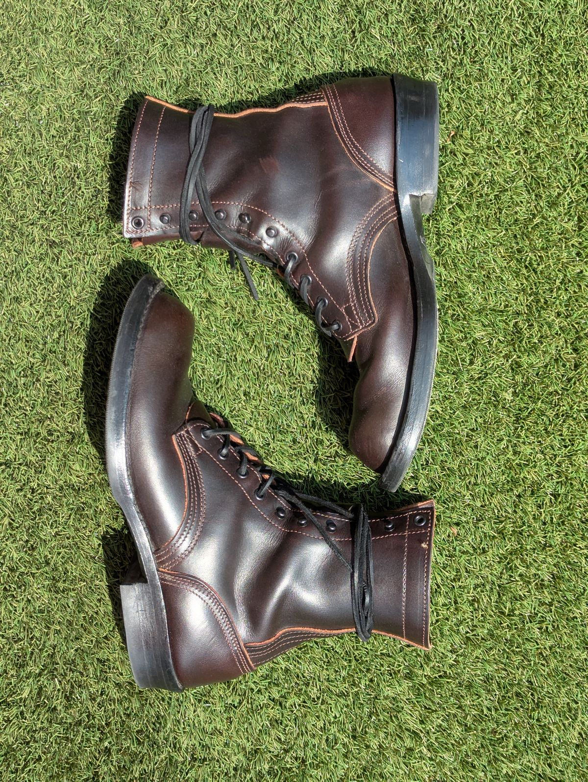 Photo by User1 on December 16, 2024 of the Nicks Custom Model in Wickett & Craig Walnut Double Stuffed.
