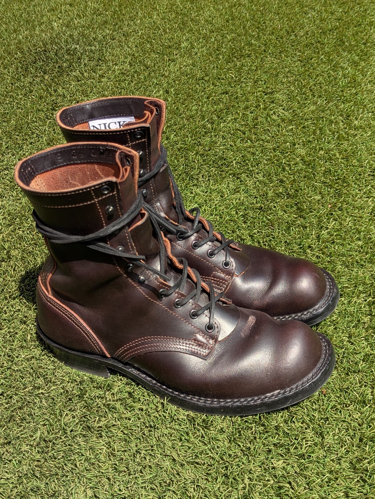 Photo by User1 on December 16, 2024 of the Nicks Custom Model in Wickett & Craig Walnut Double Stuffed.