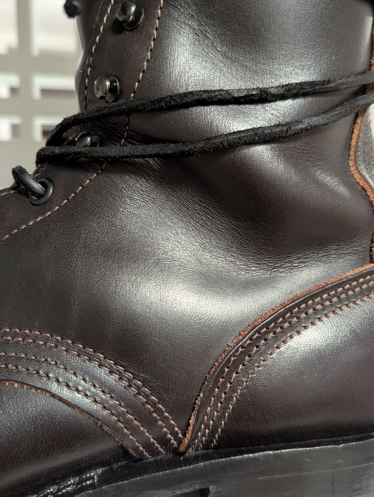 Photo by User1 on February 20, 2025 of the Nicks Custom Model in Wickett & Craig Walnut Double Stuffed.