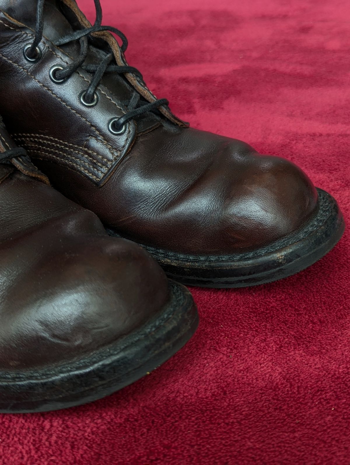 Photo by User1 on May 9, 2026 of the Nicks Custom Model in Wickett & Craig Walnut Double Stuffed.