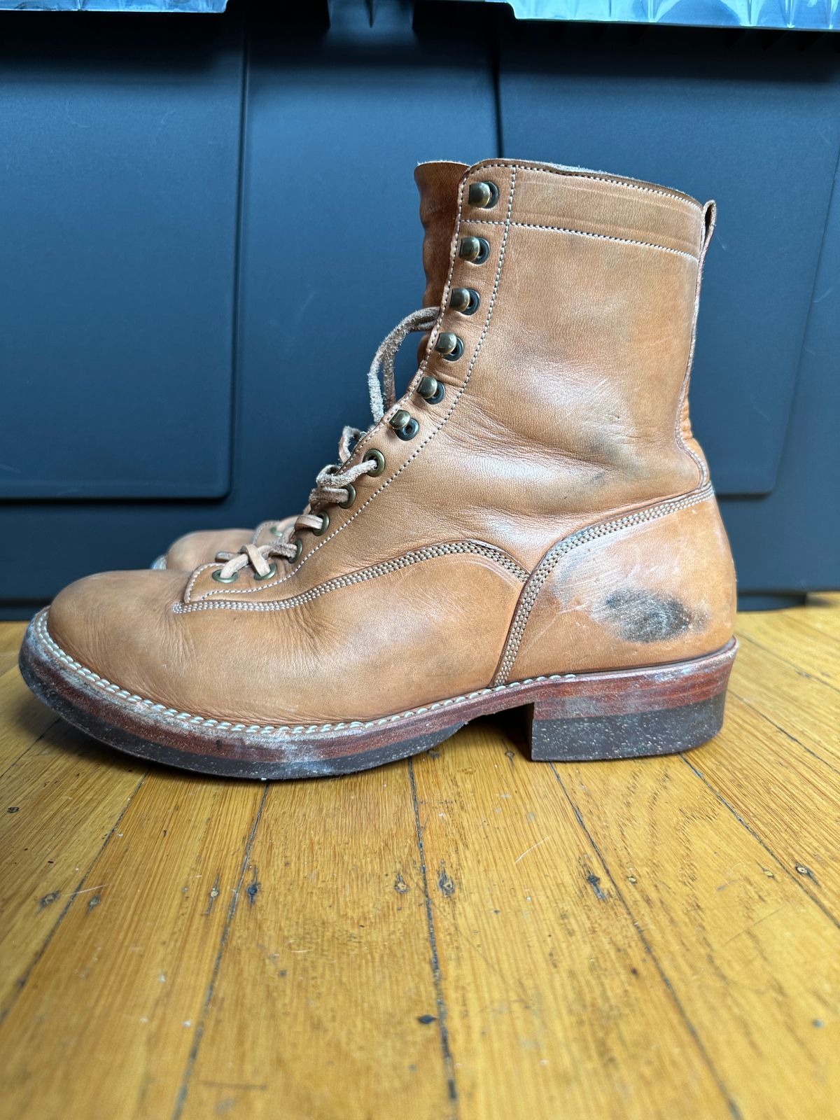 Photo by sweetchippies on February 5, 2024 of the Onderhoud LCV01 Lineman Boot in Wickett & Craig Russet Traditional Harness.