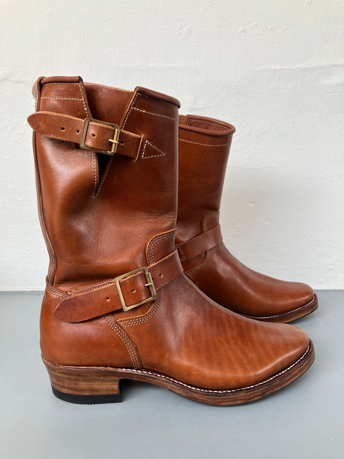 Photo by ceekayyeo on October 2, 2023 of the Raland Bootmaker Engineer Boot in Tarnsjo Garveri Vegetable Tanned Horsehide.
