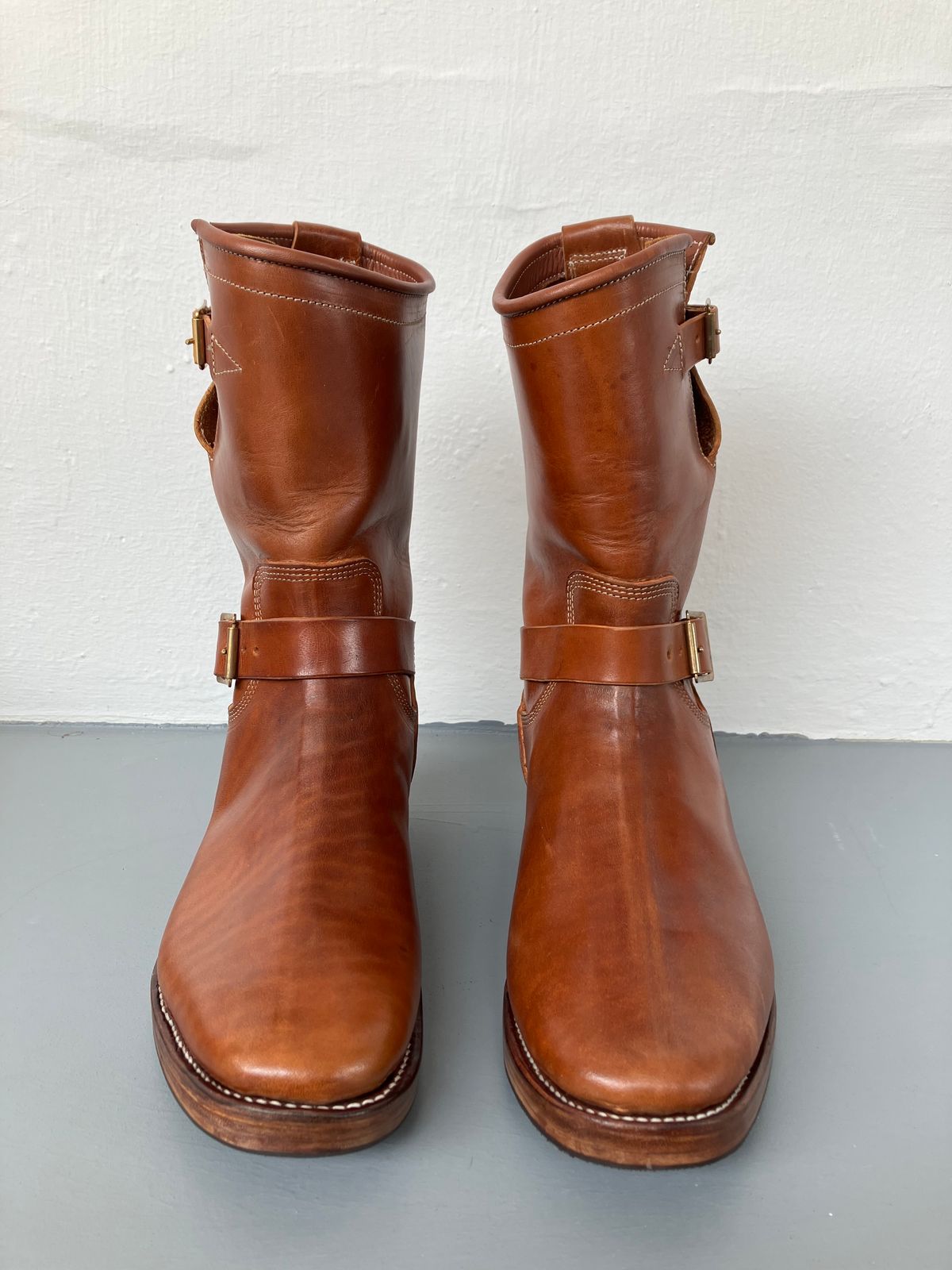 Photo by ceekayyeo on October 2, 2023 of the Raland Bootmaker Engineer Boot in Tarnsjo Garveri Vegetable Tanned Horsehide.
