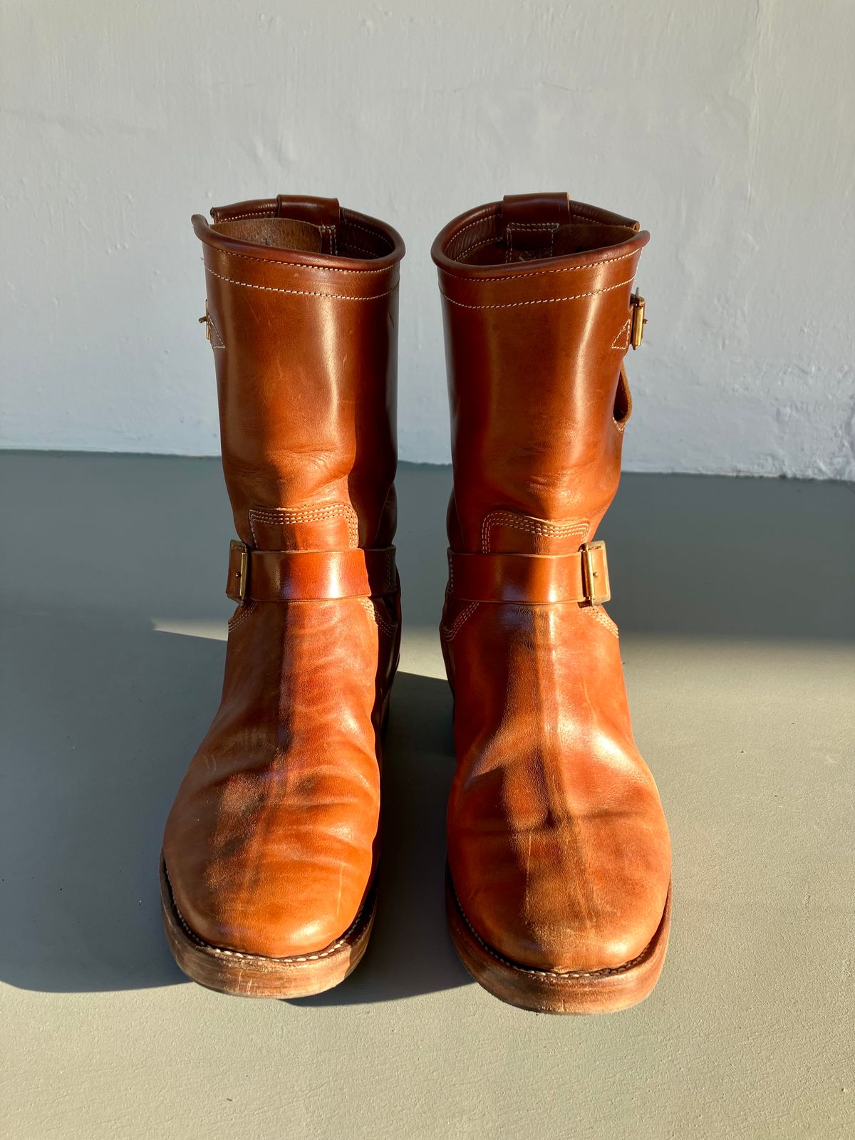 Photo by ceekayyeo on November 3, 2023 of the Raland Bootmaker Engineer Boot in Tarnsjo Garveri Vegetable Tanned Horsehide.