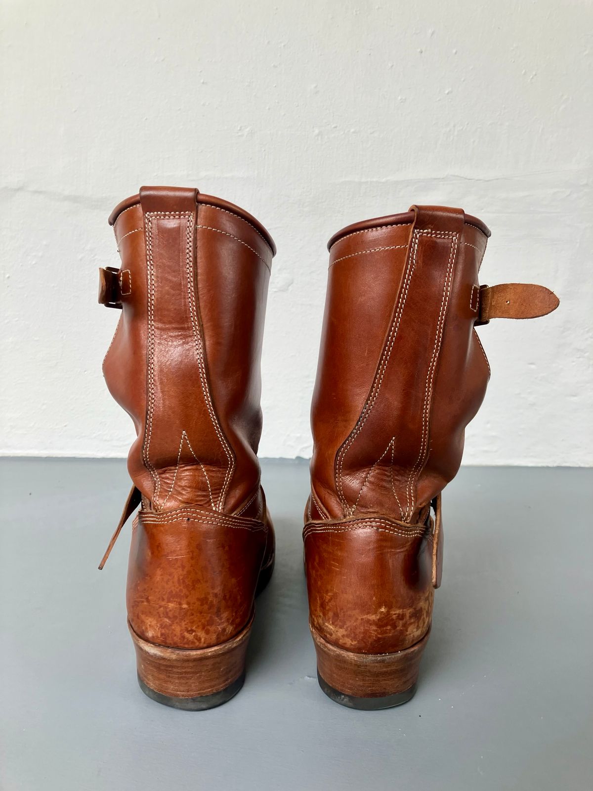 Photo by ceekayyeo on December 1, 2023 of the Raland Bootmaker Engineer Boot in Tarnsjo Garveri Vegetable Tanned Horsehide.