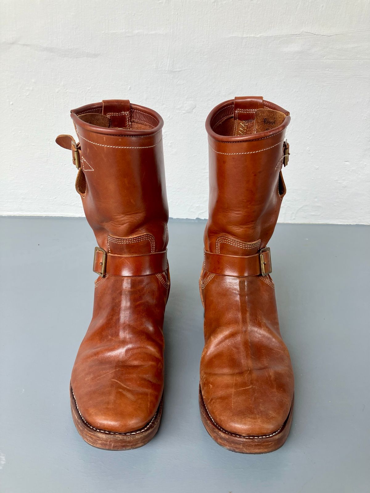 Photo by ceekayyeo on December 1, 2023 of the Raland Bootmaker Engineer Boot in Tarnsjo Garveri Vegetable Tanned Horsehide.