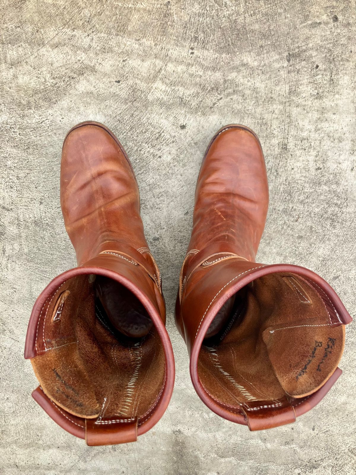 Photo by ceekayyeo on March 3, 2024 of the Raland Bootmaker Engineer Boot in Tarnsjo Garveri Vegetable Tanned Horsehide.