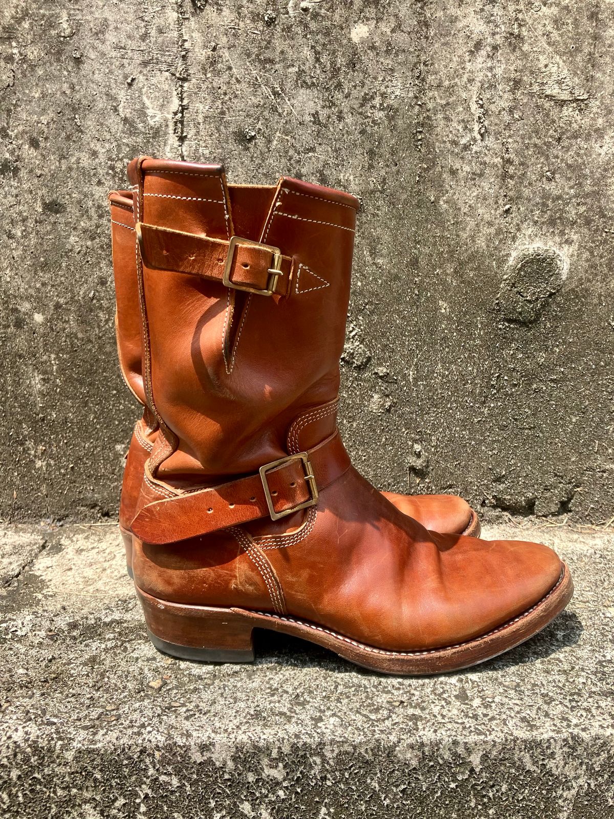 Photo by ceekayyeo on April 4, 2024 of the Raland Bootmaker Engineer Boot in Tarnsjo Garveri Vegetable Tanned Horsehide.