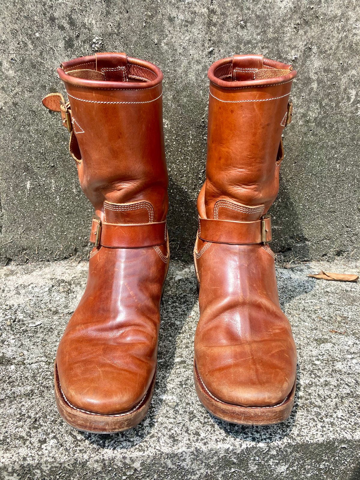 Photo by ceekayyeo on April 4, 2024 of the Raland Bootmaker Engineer Boot in Tarnsjo Garveri Vegetable Tanned Horsehide.