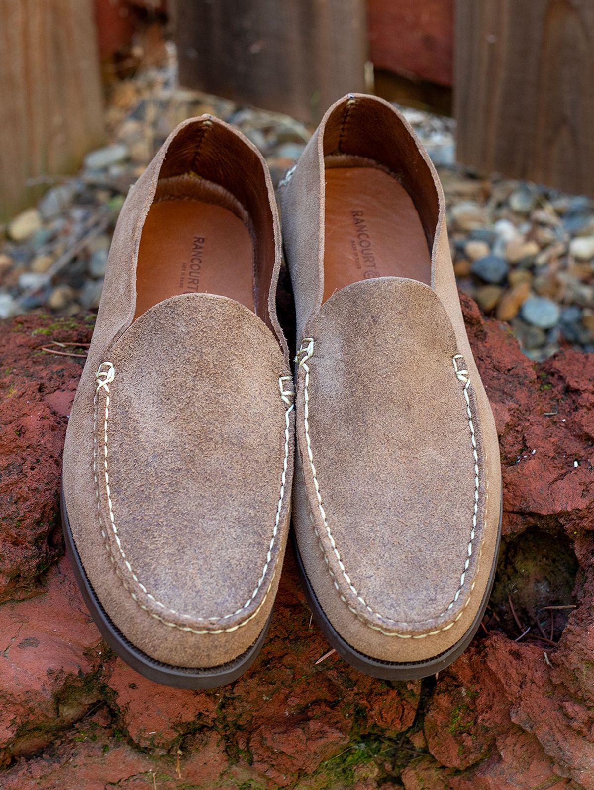 Photo by Frontinstein on October 1, 2023 of the Rancourt & Co. Bristol Venetian in Horween Marine Field Roughout.