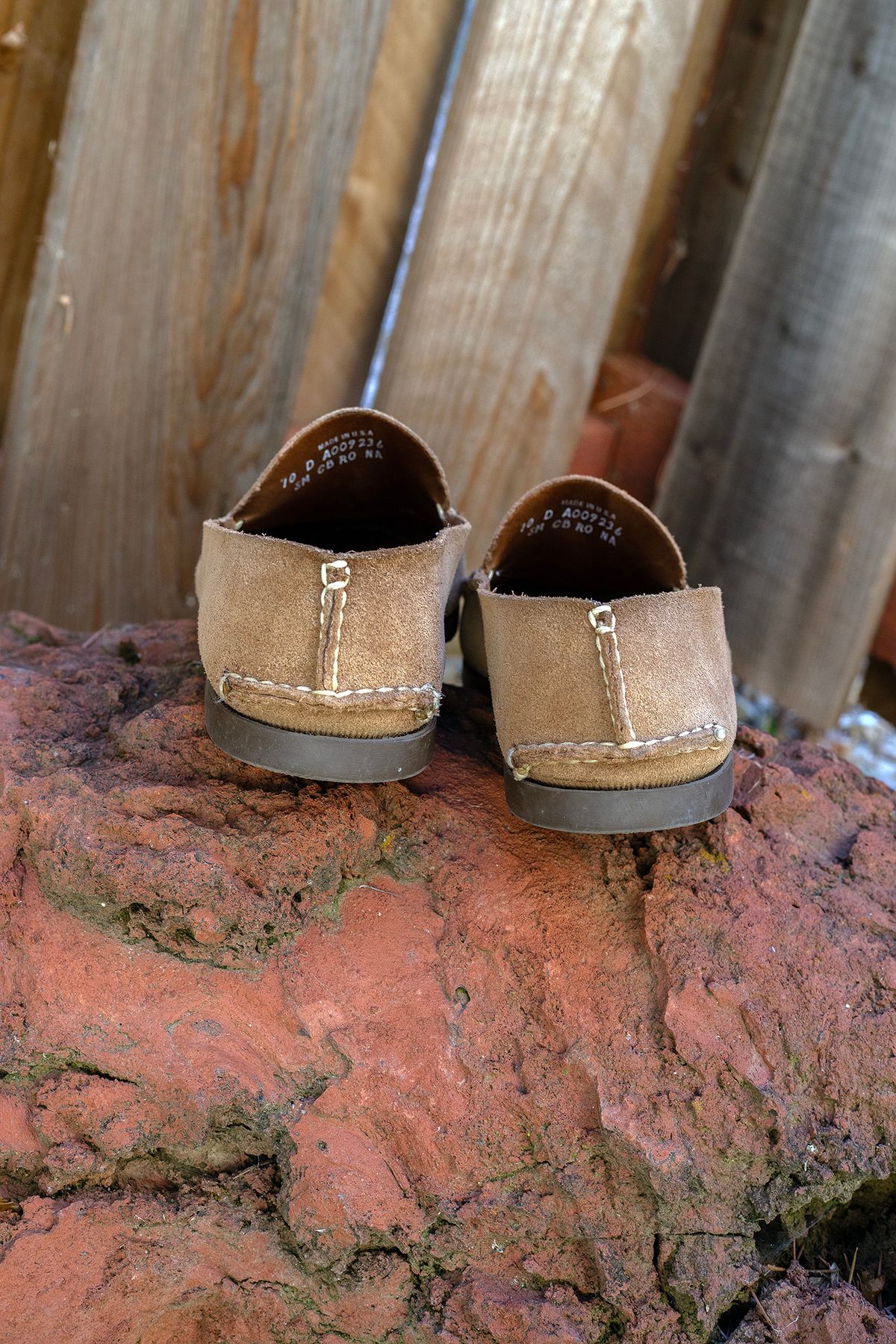 Photo by Frontinstein on November 1, 2023 of the Rancourt & Co. Bristol Venetian in Horween Marine Field Roughout.