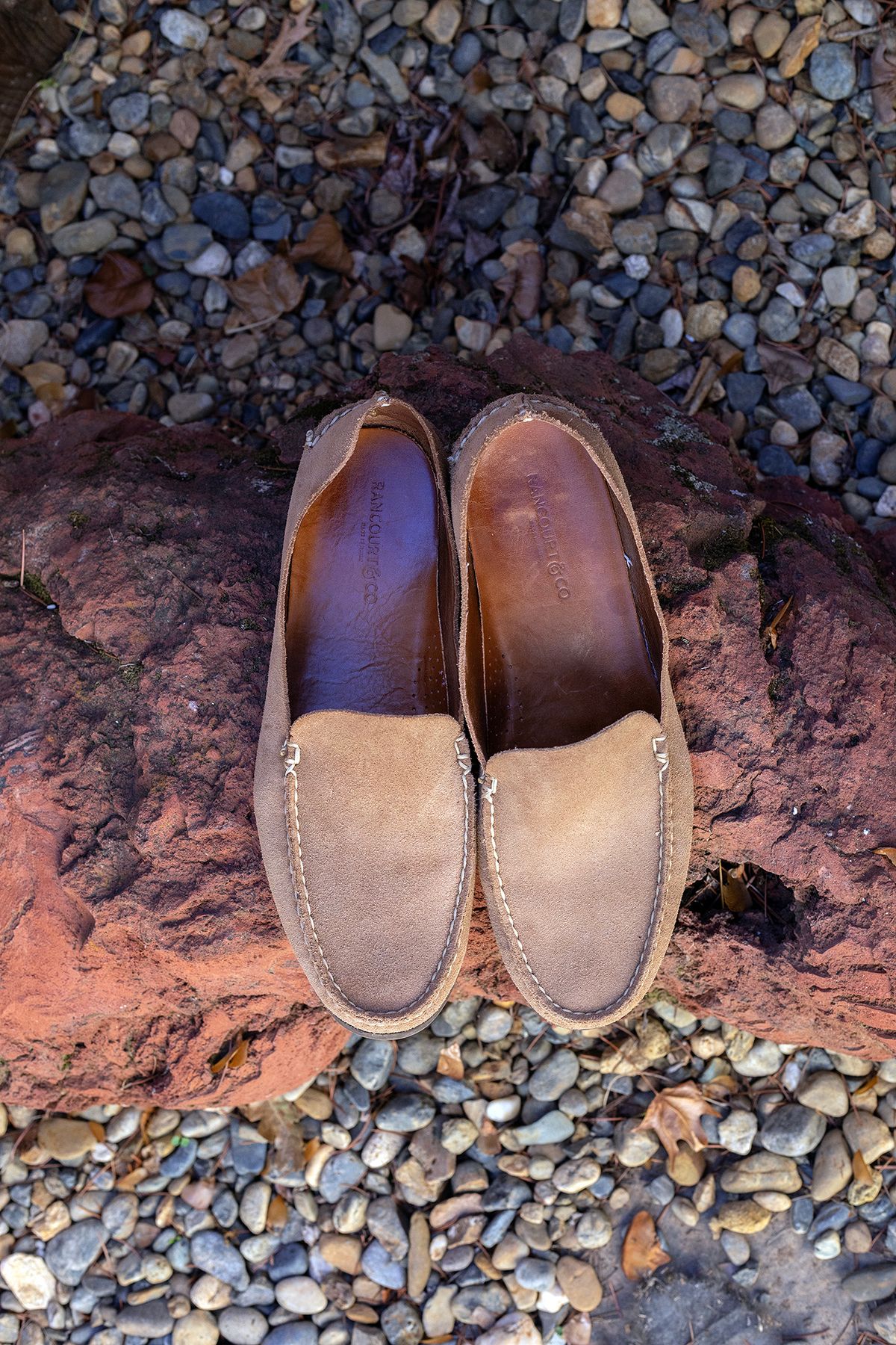 Photo by Frontinstein on November 1, 2023 of the Rancourt & Co. Bristol Venetian in Horween Marine Field Roughout.