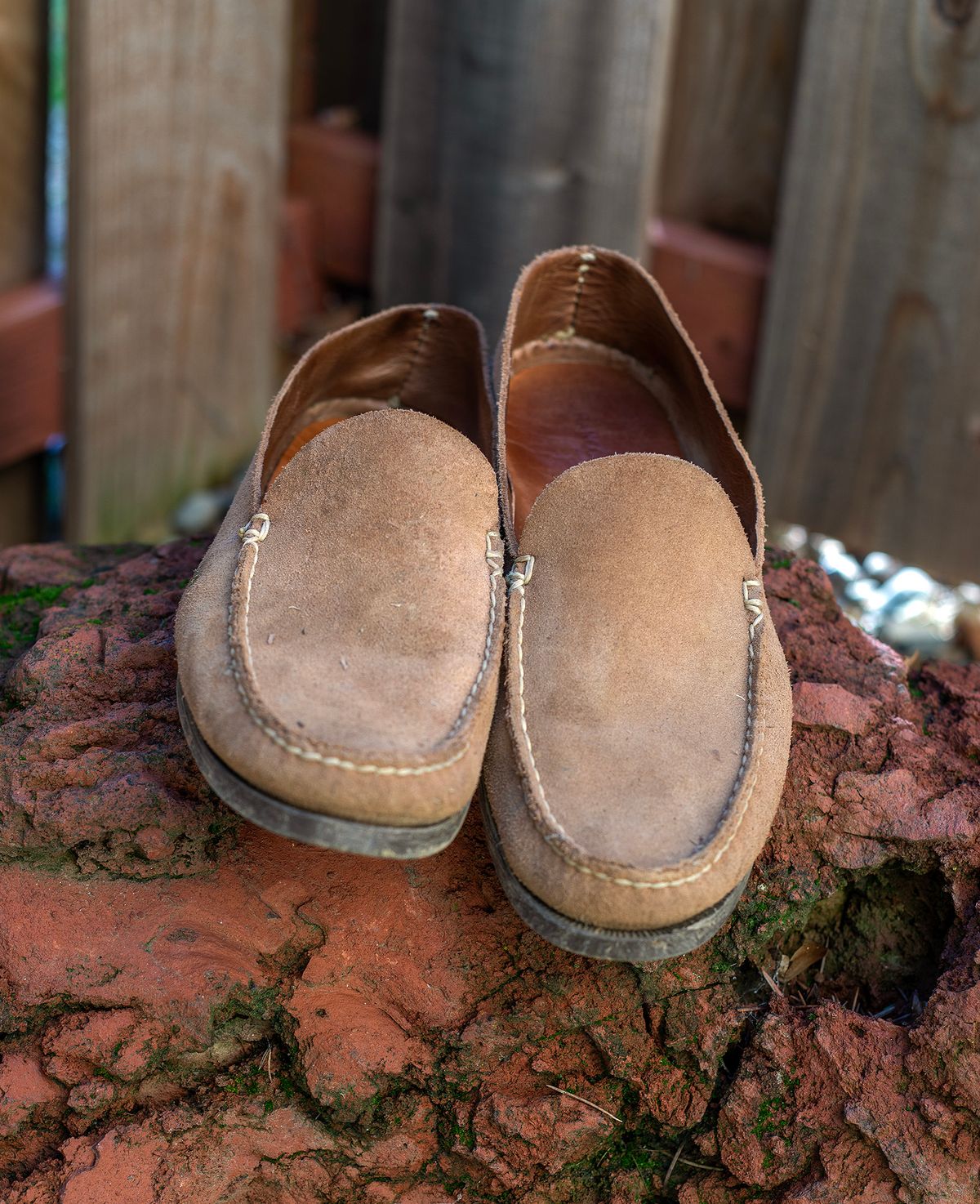 Photo by Frontinstein on December 1, 2023 of the Rancourt & Co. Bristol Venetian in Horween Marine Field Roughout.