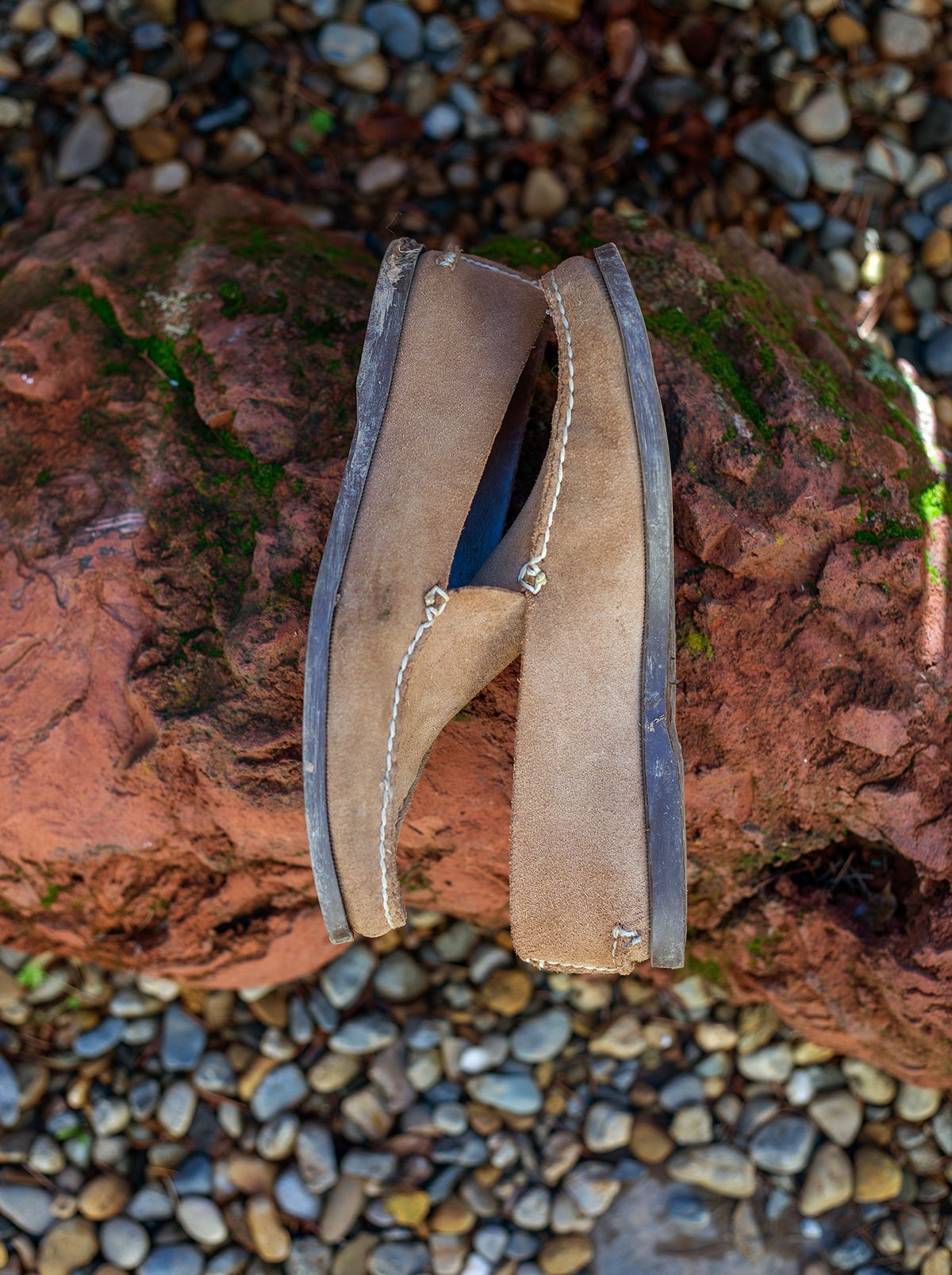 Photo by Frontinstein on December 1, 2023 of the Rancourt & Co. Bristol Venetian in Horween Marine Field Roughout.