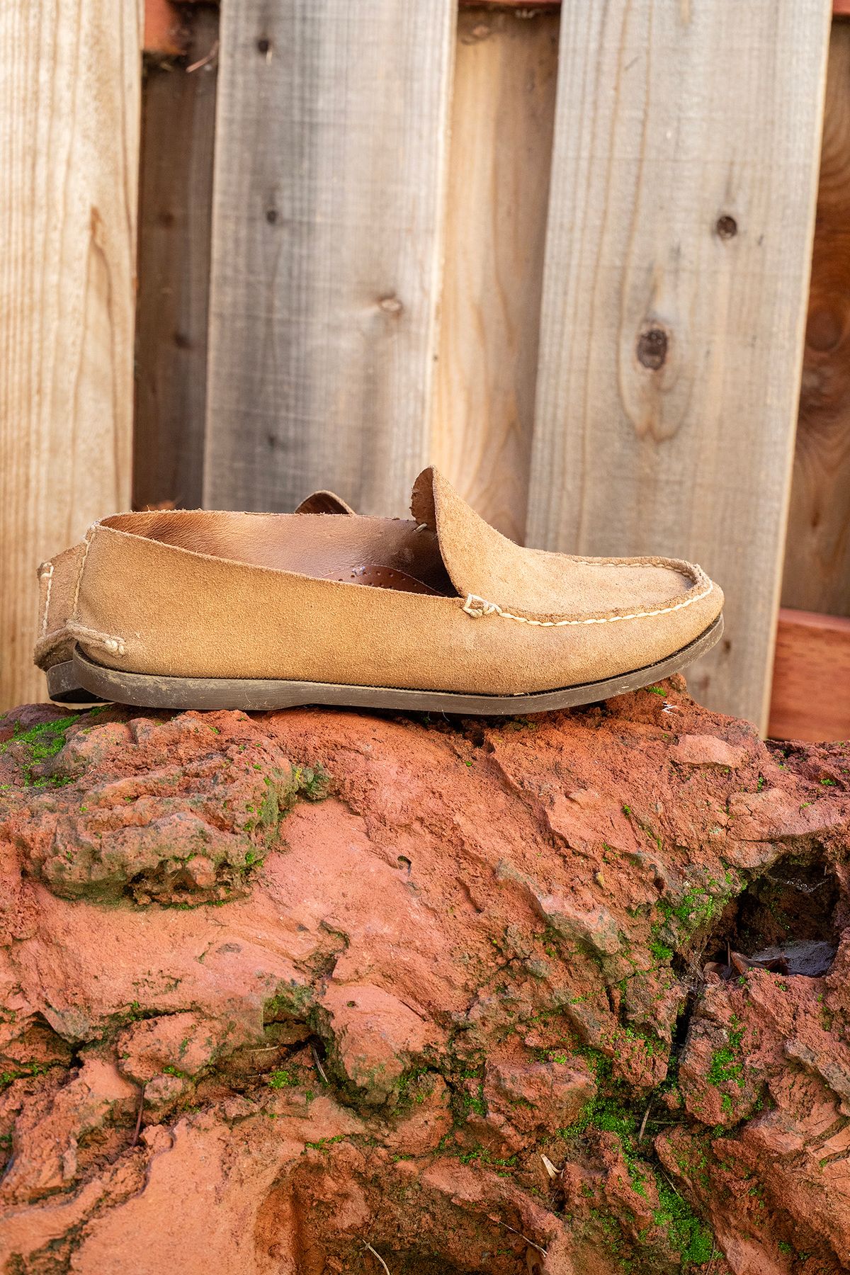Photo by Frontinstein on January 1, 2024 of the Rancourt & Co. Bristol Venetian in Horween Marine Field Roughout.