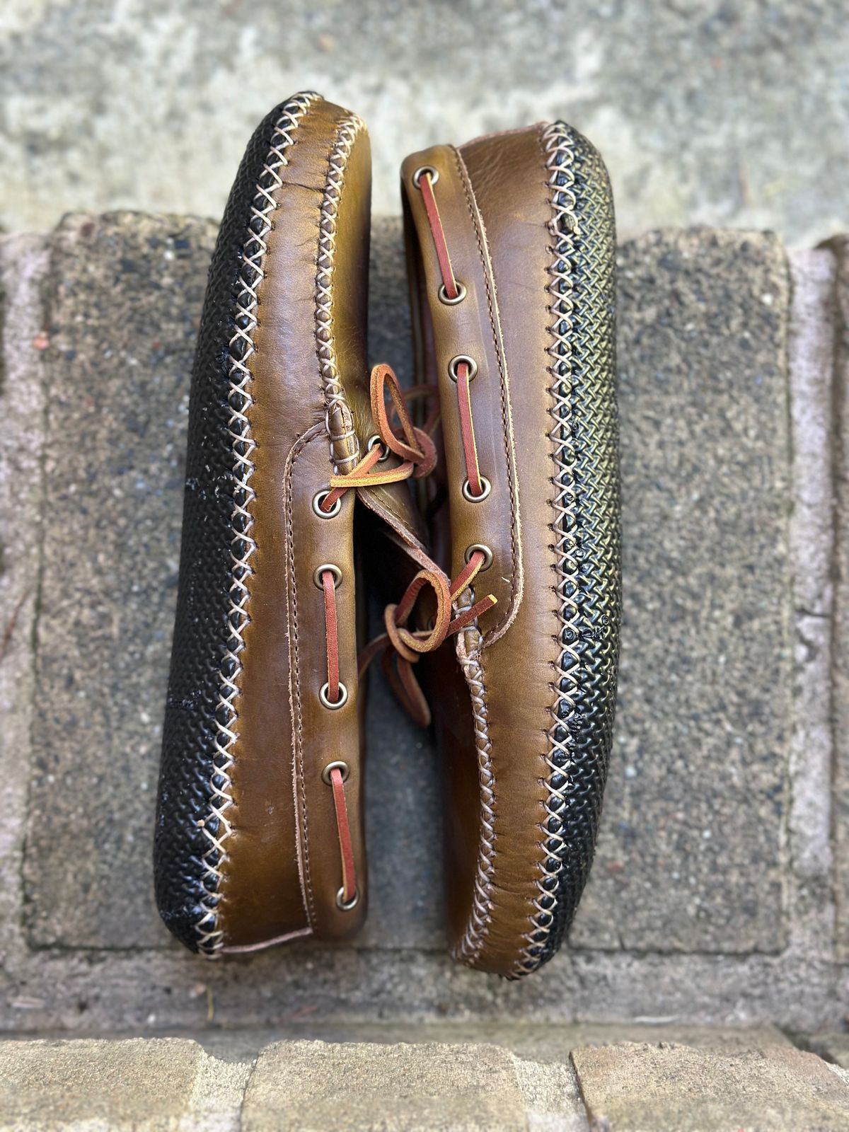 Photo by Frontinstein on October 1, 2022 of the Quoddy Canoe Moc II in Horween Olive Chromexcel.