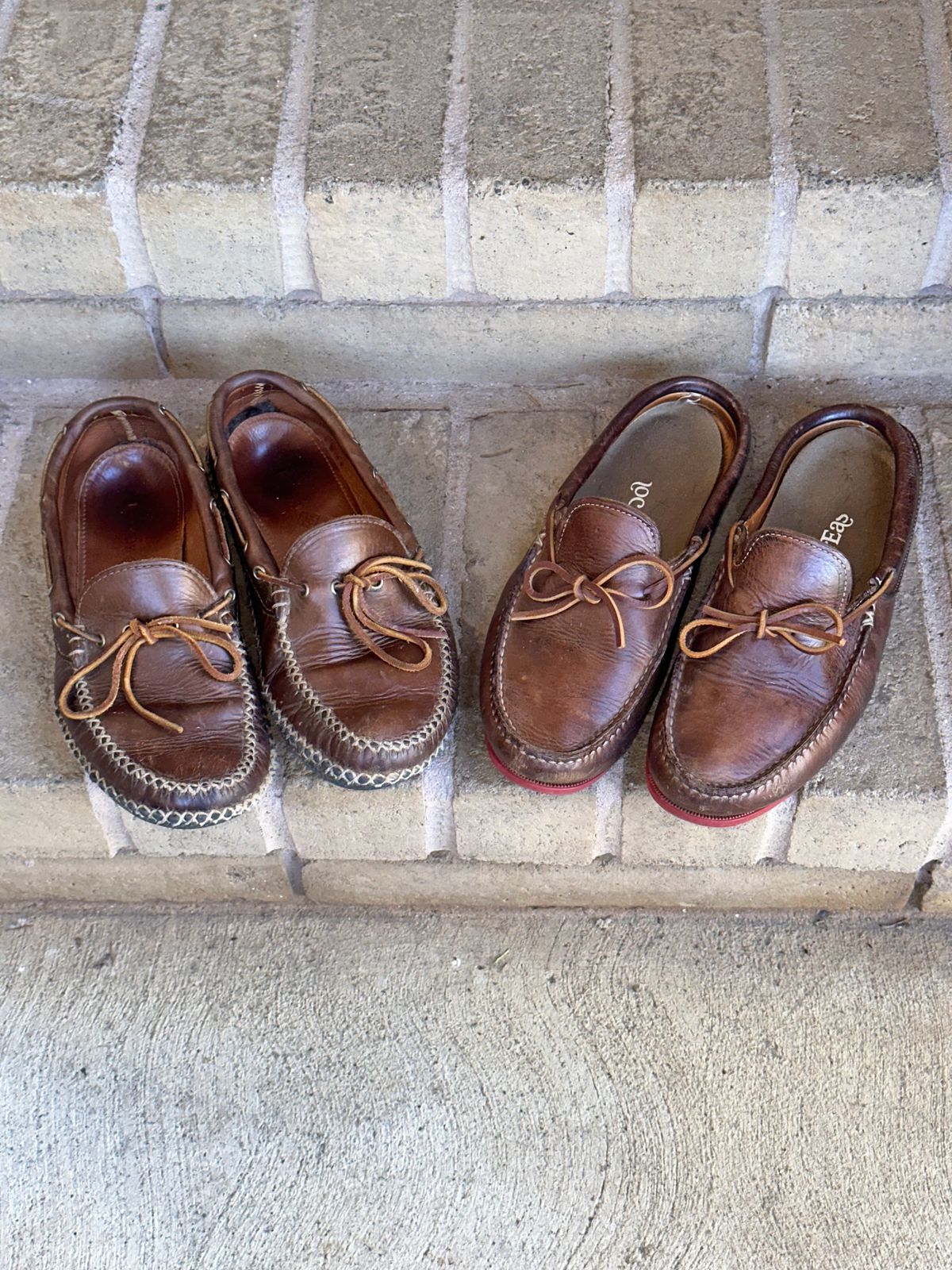 Photo by Frontinstein on March 1, 2023 of the Quoddy Canoe Moc II in Horween Olive Chromexcel.