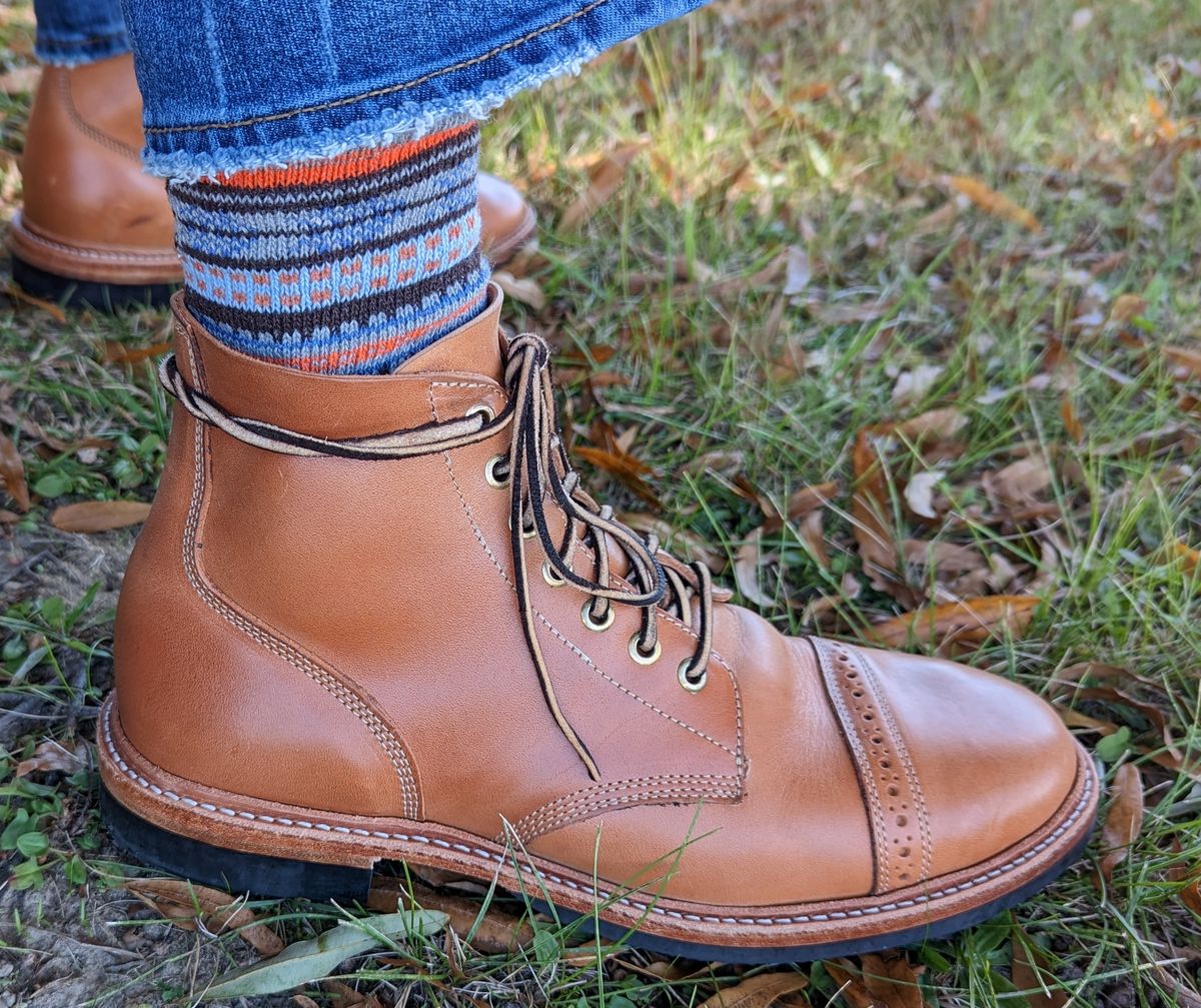 Photo by boot.on.stump on October 16, 2022 of the Oak Street Bootmakers Field Boot in Maryam Natural Horsebutt.