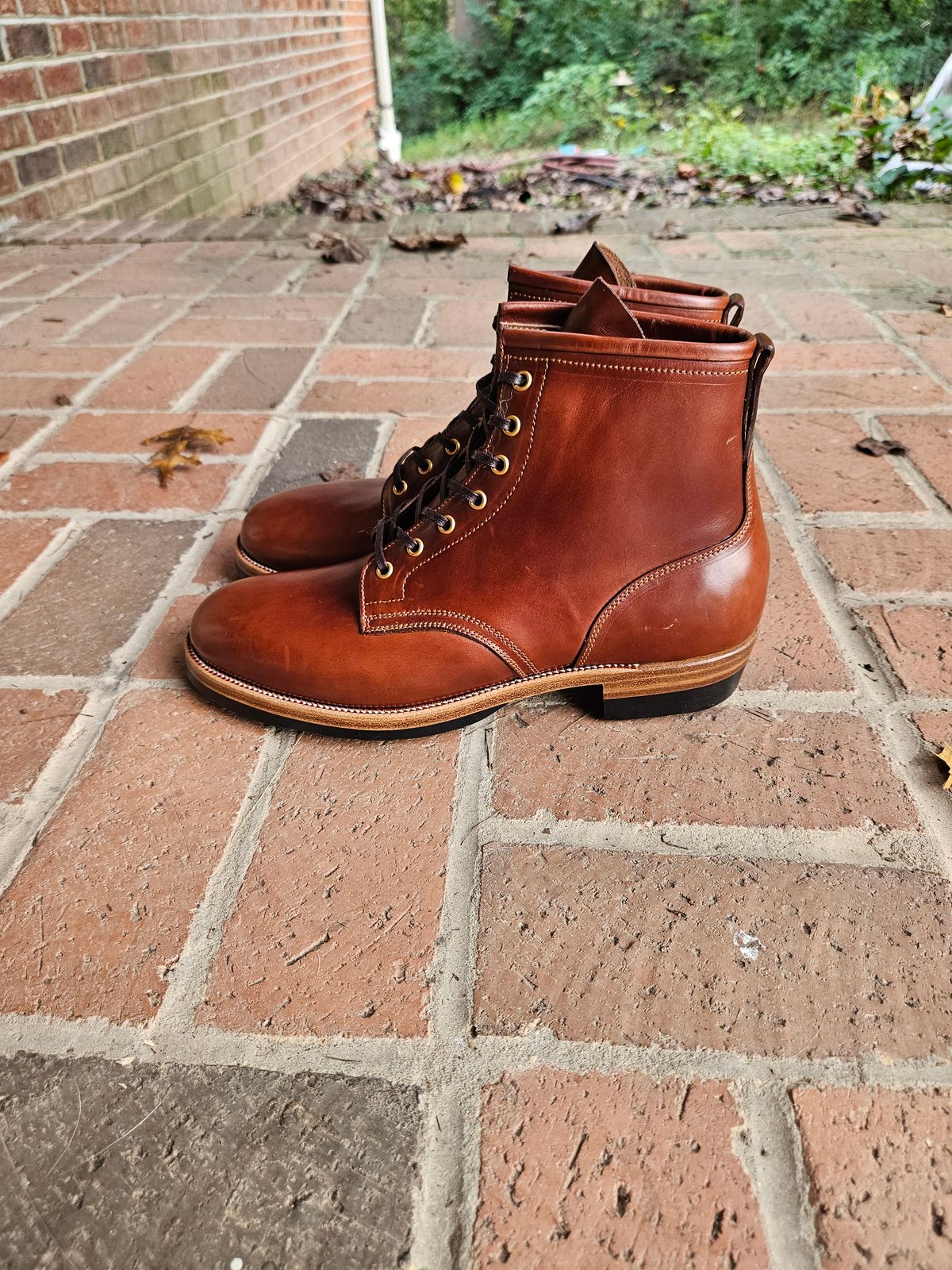 Photo by bars_grover23 on October 5, 2024 of the Iron Boots The Chosen One in Maryam Toscanello TPR Horsebutt.