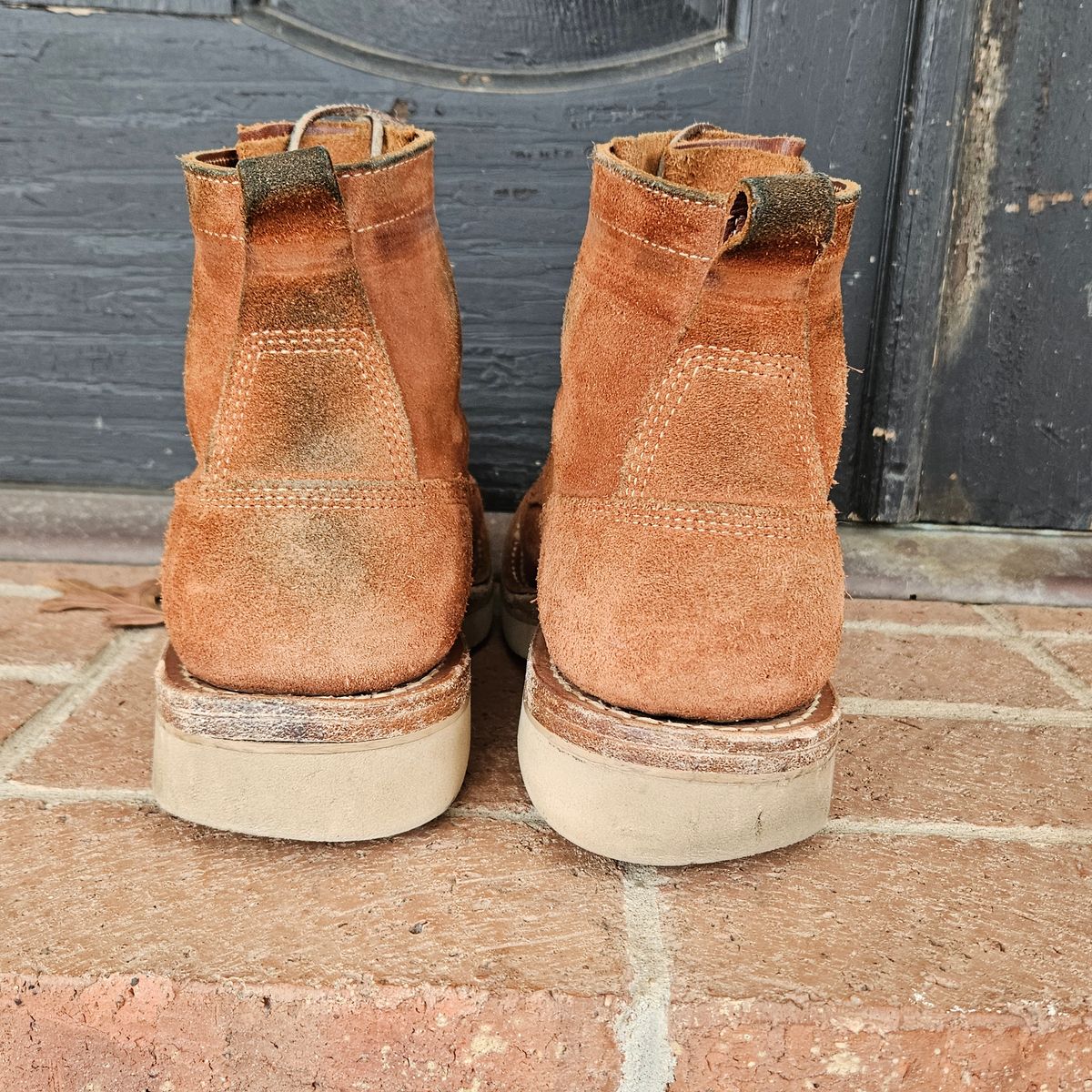 Photo by bars_grover23 on December 5, 2025 of the White's C350-CS in Seidel Red Dog Oil Tan Roughout.