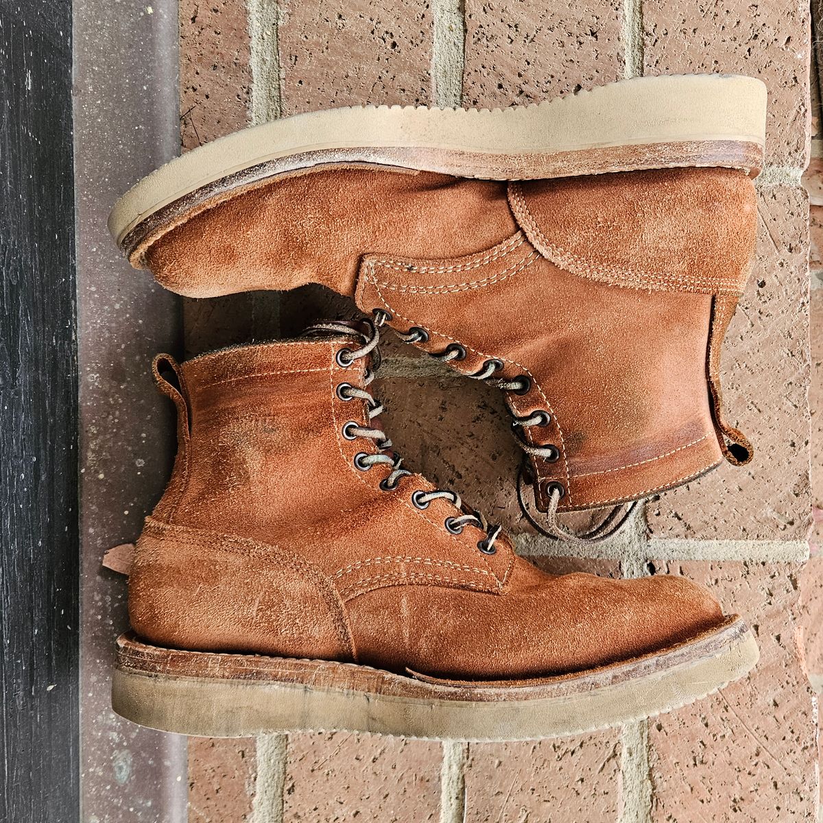 Photo by bars_grover23 on December 5, 2025 of the White's C350-CS in Seidel Red Dog Oil Tan Roughout.