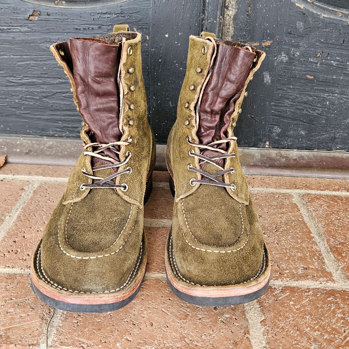 Photo by bars_grover23 on December 5, 2025 of the Nicks MTO in Law Tanning Olive Roughout Shruken Bison.