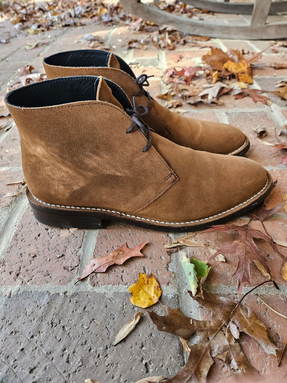 Photo by bars_grover23 on November 4, 2023 of the Thursday Scout in Cognac WeatherSafe Suede.