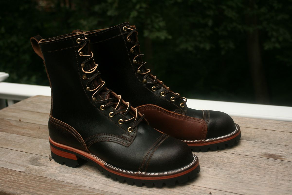 Photo by bars_grover23 on July 18, 2025 of the Nicks x Rose Anvil ND1 in Horween Brown Waxed Flesh & Seidel 1964 Brown.