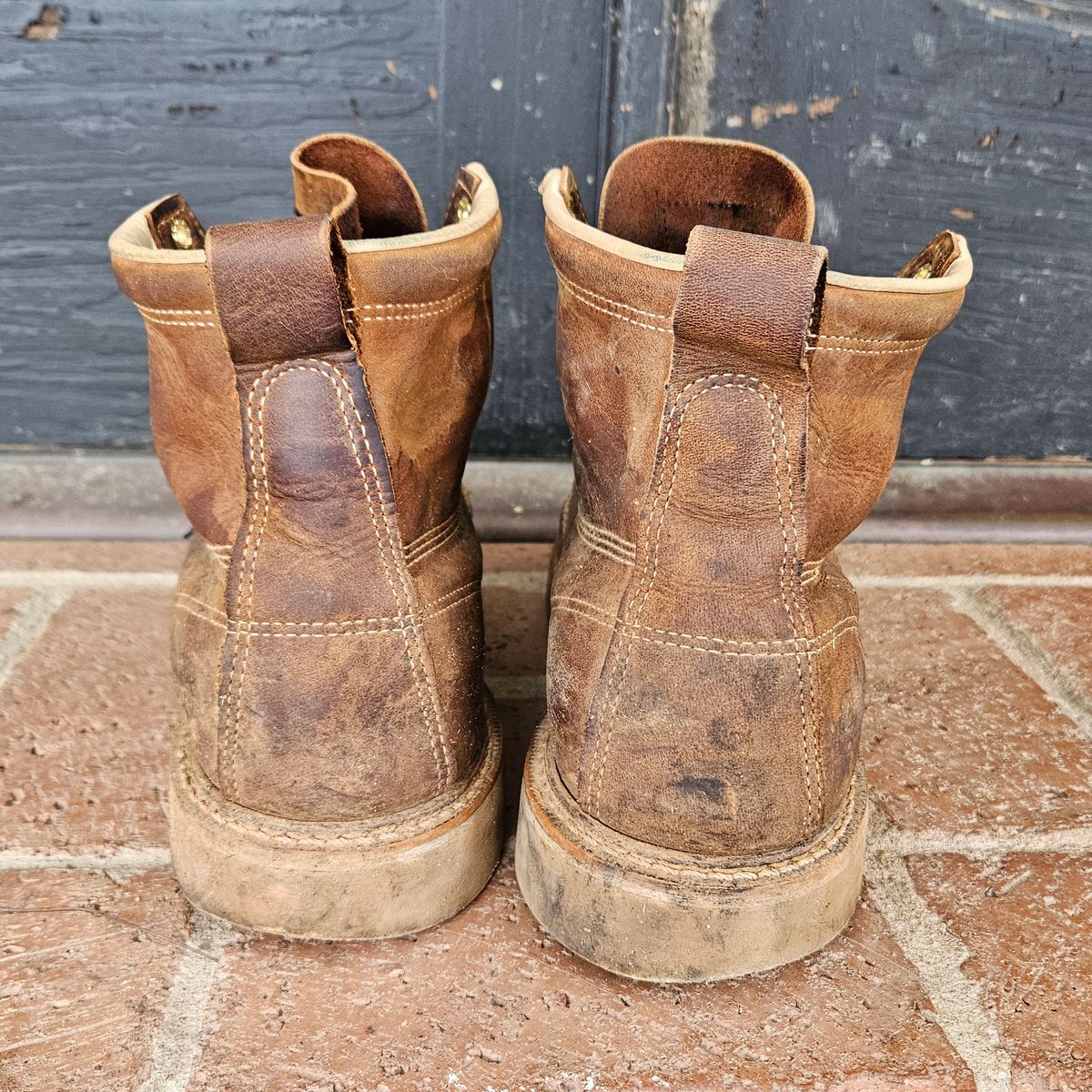 Photo by bars_grover23 on December 5, 2025 of the Thorogood American Heritage 6" Moc Toe in Seidel Trail Crazy Horse.