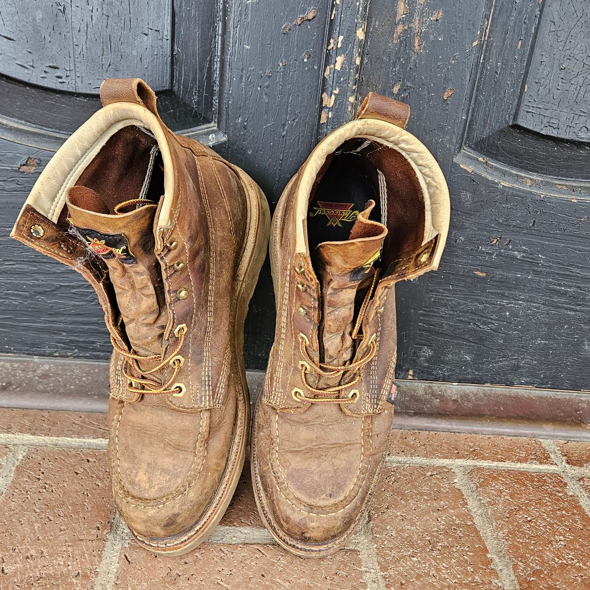 Photo by bars_grover23 on December 5, 2025 of the Thorogood American Heritage 6" Moc Toe in Seidel Trail Crazy Horse.