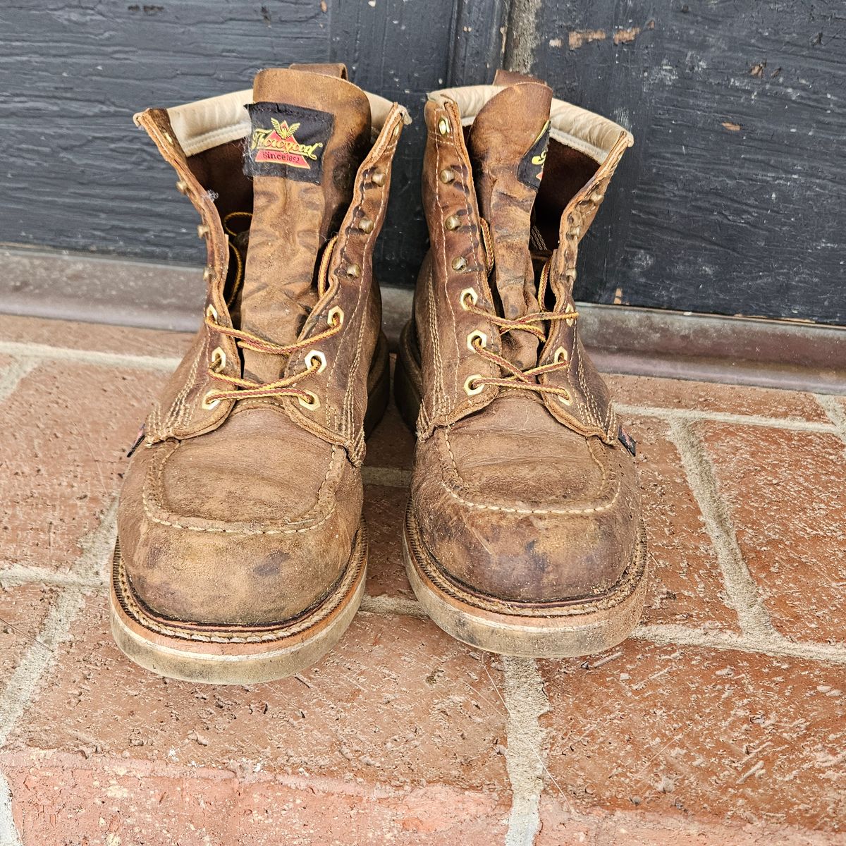 Photo by bars_grover23 on December 5, 2025 of the Thorogood American Heritage 6" Moc Toe in Seidel Trail Crazy Horse.