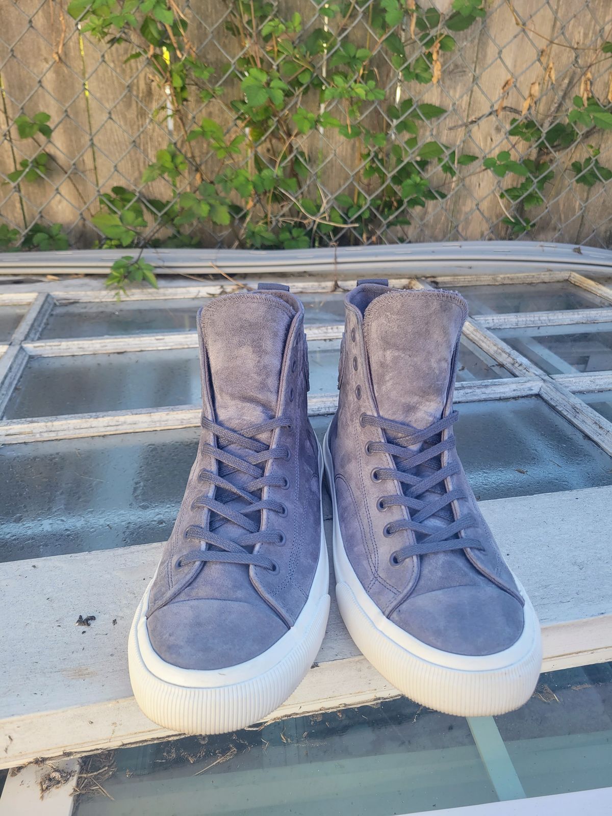 Photo by Post_Leako on October 1, 2023 of the PF Flyers Castlerock Suede in Unknown Leather.