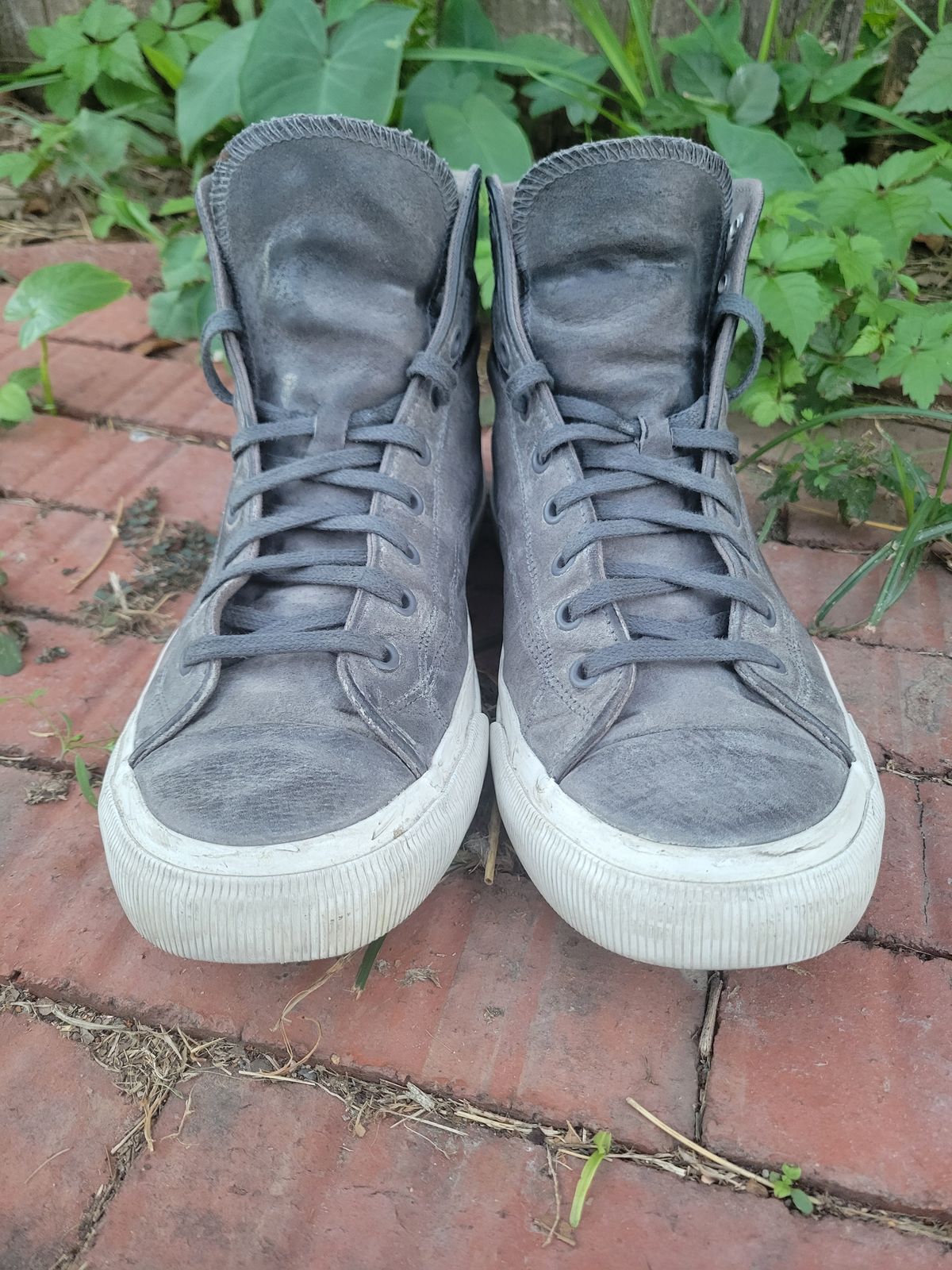Photo by Post_Leako on November 1, 2023 of the PF Flyers Castlerock Suede in Unknown Leather.