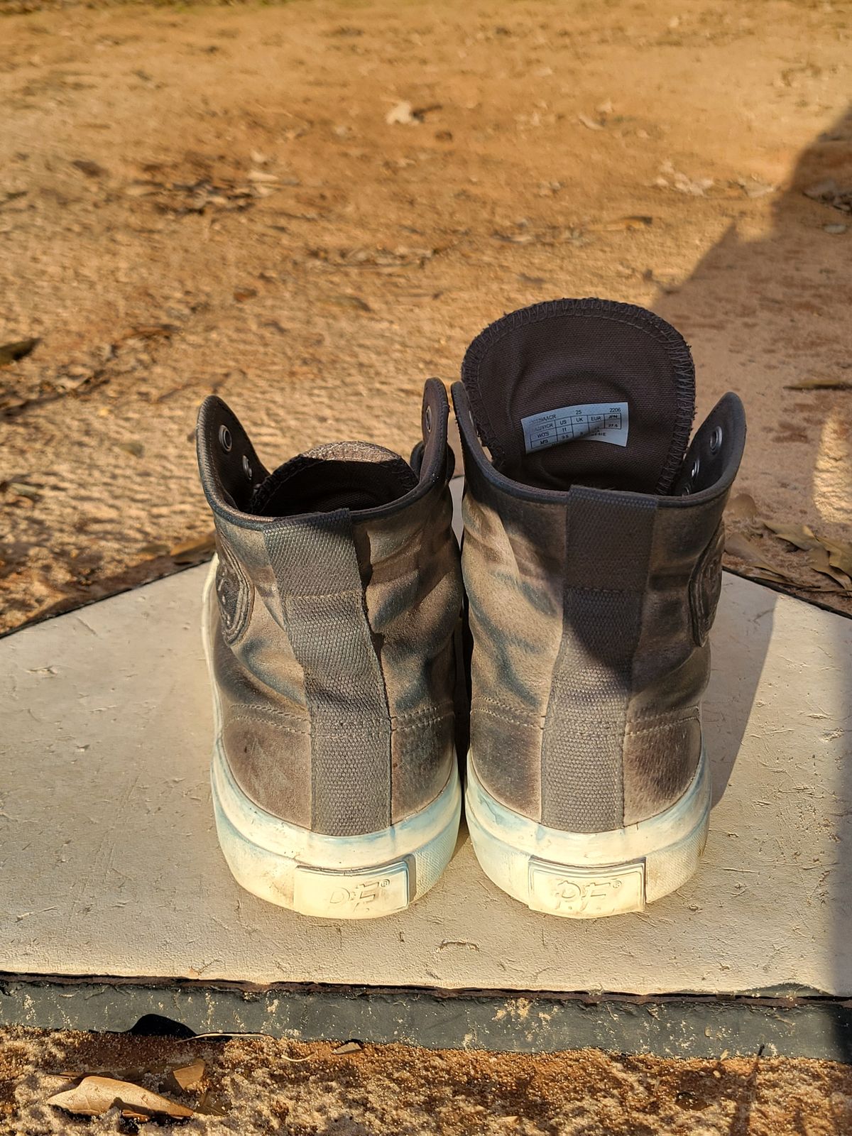 Photo by Post_Leako on February 5, 2024 of the PF Flyers Castlerock Suede in Unknown Leather.