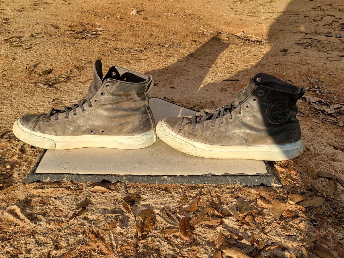 Photo by Post_Leako on February 5, 2024 of the PF Flyers Castlerock Suede in Unknown Leather.
